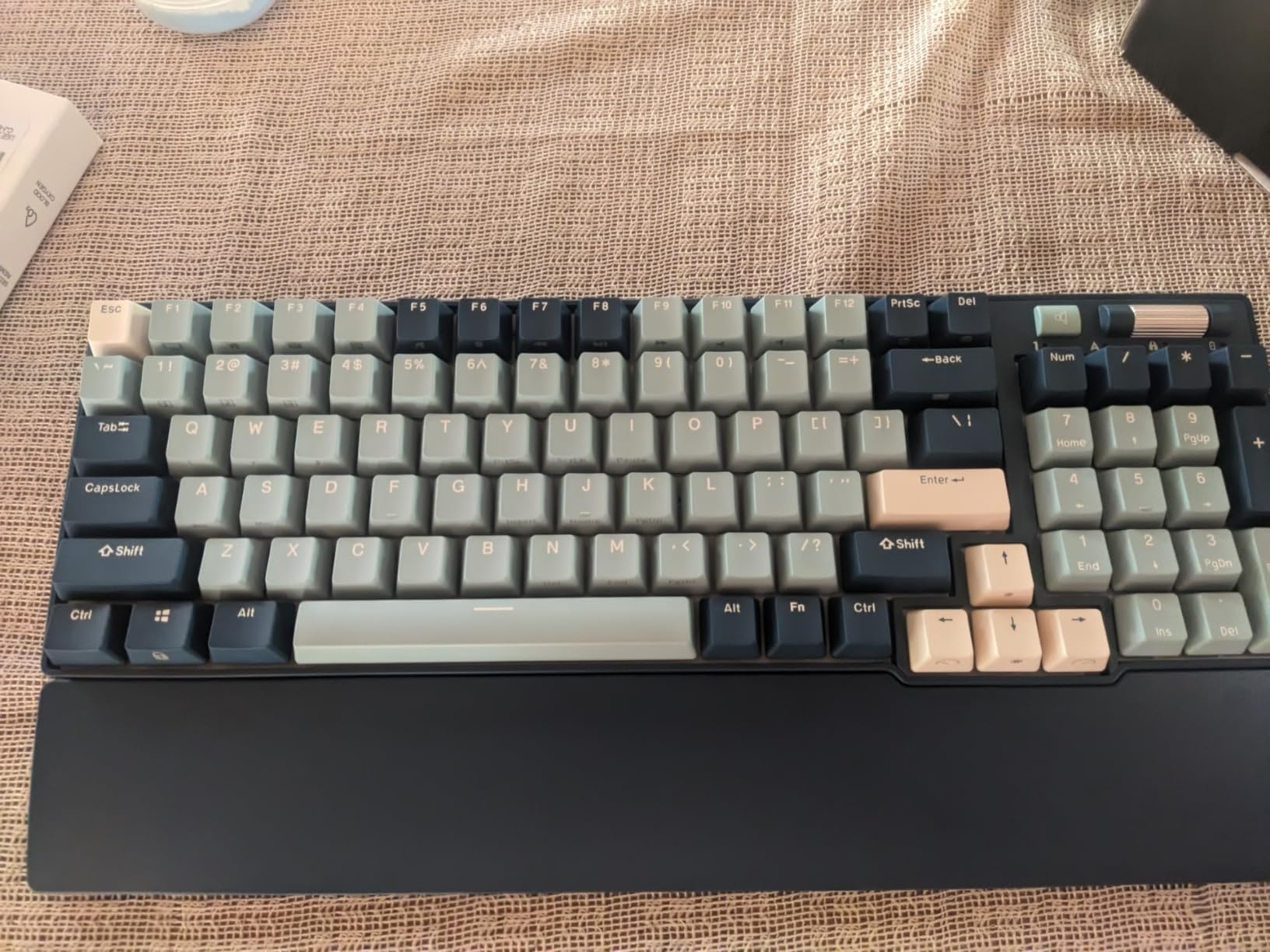 RK96 RGB Limited Edition, 90% 96 Keys Wireless Triple Mode BT5.0/2.4G/USB-C Hot Swappable Mechanical Keyboard with Wrist Rest, Software Support & Massive Battery, RK Yellow Switch customer photo 1