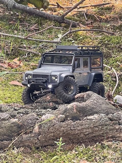 Traxxas TRX-4M 4X4 Crawler with Land Rover Defender Body 1/18 Scale customer photo 1