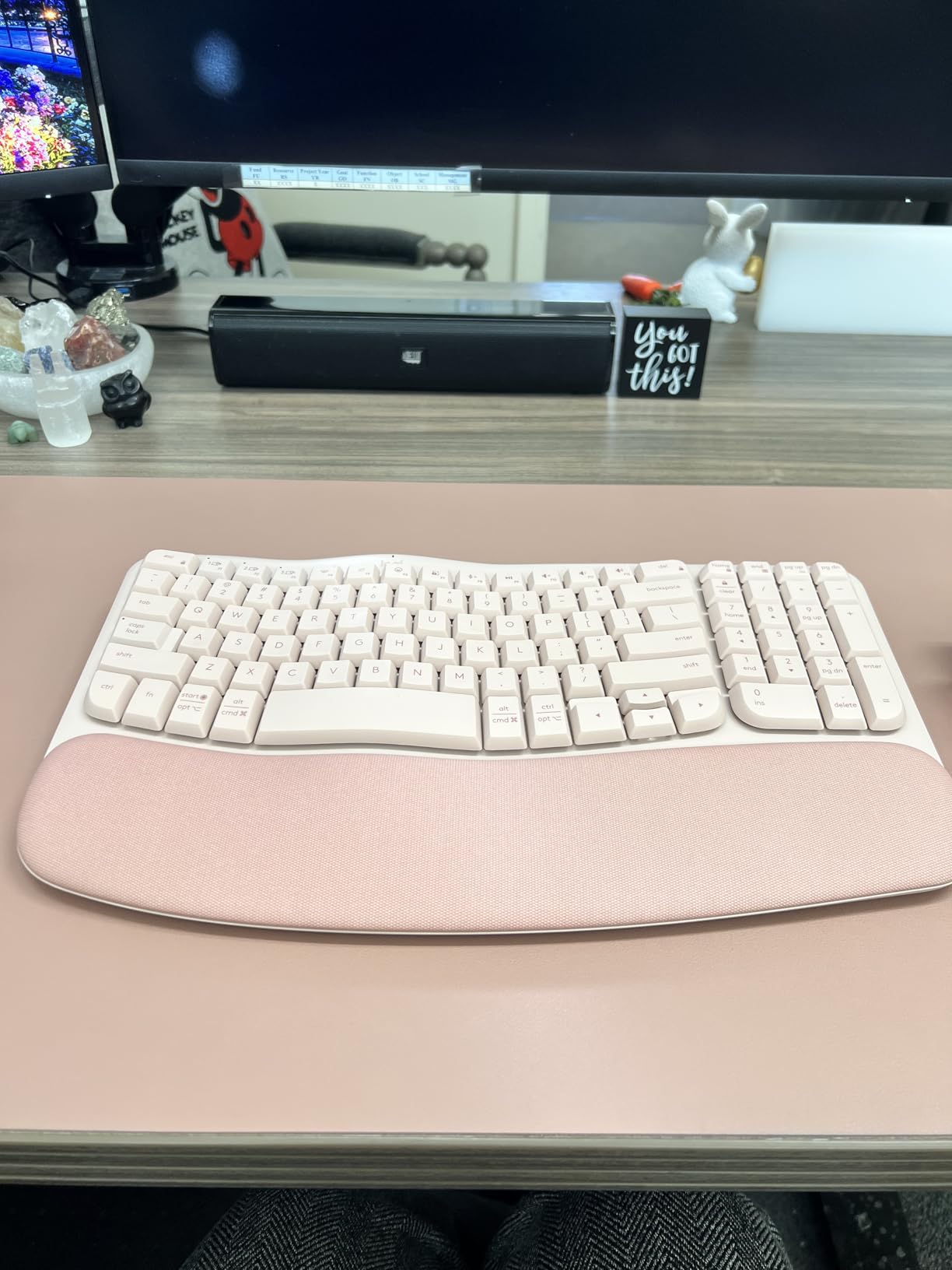 Logitech Wave Keys Wireless Ergonomic Keyboard with Cushioned Palm Rest, Comfortable Natural Typing, Easy-Switch, Bluetooth, Logi Bolt Receiver, for Multi-OS, Windows/Mac - Off White customer photo 1