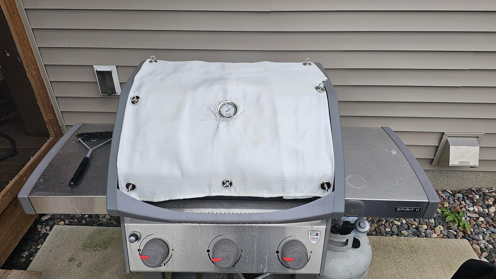 FLASLD Heavy Duty Welding Blanket Fiberglass Welding Curtain [850GSM Thick] Weld Blanket Welding Shield, Weld Curtain for Industrial and Home Use (60 x 60 inches) customer photo 1