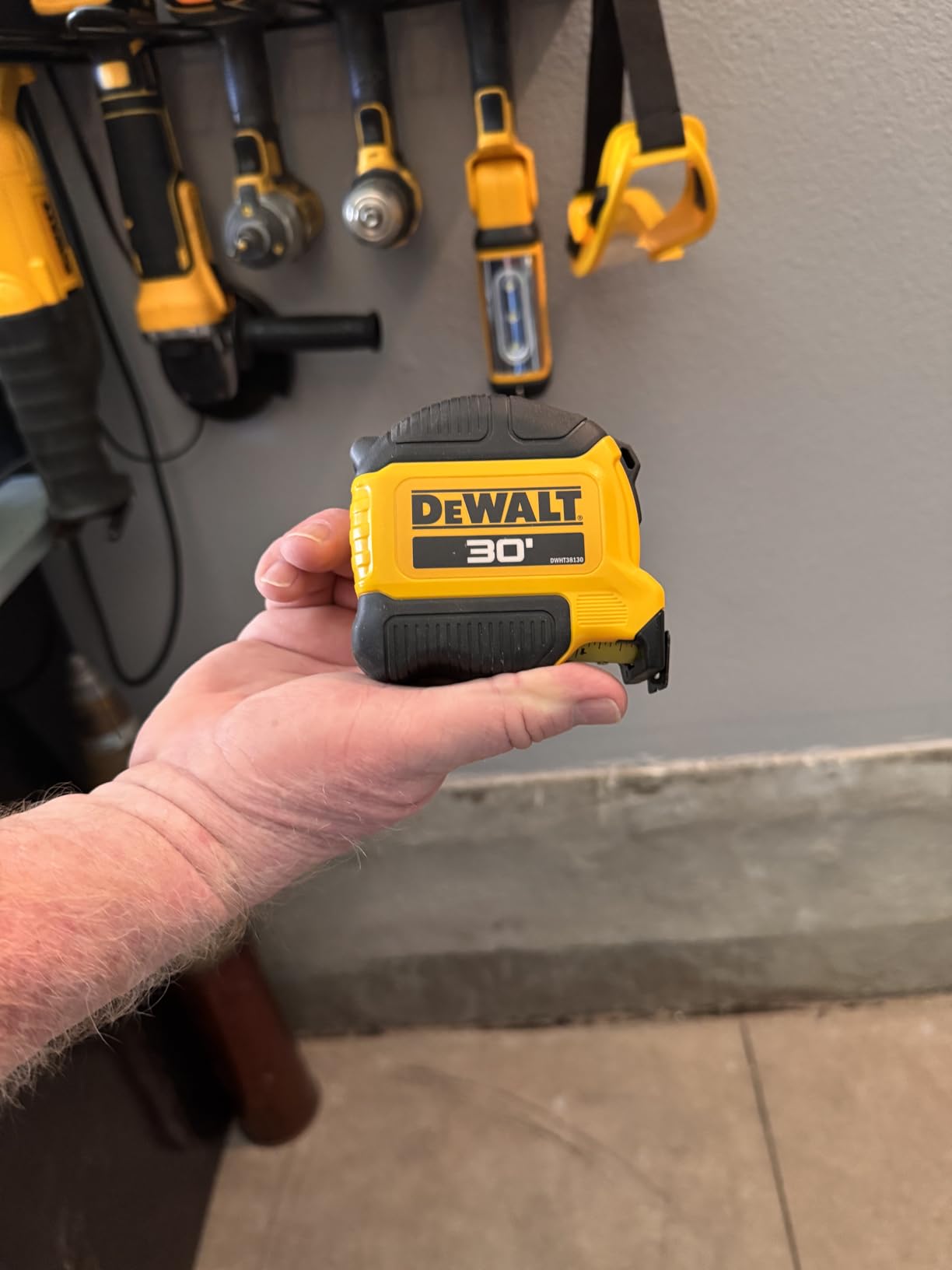 DEWALT Atomic Compact Series 30 ft. Tape Measure (DWHT38130S) customer photo 1