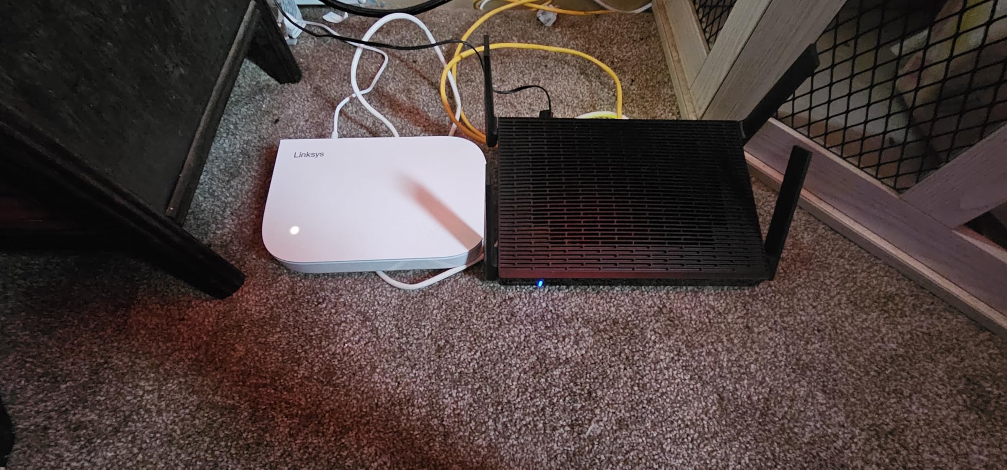 Linksys Mesh WiFi Hydra Pro 6E Tri-Band Router High-Speed Axe Router for Streaming & Gaming, Speeds up to (AXE6600) 6.6Gbps - MR7500/MR75WH (Renewed) customer photo 1