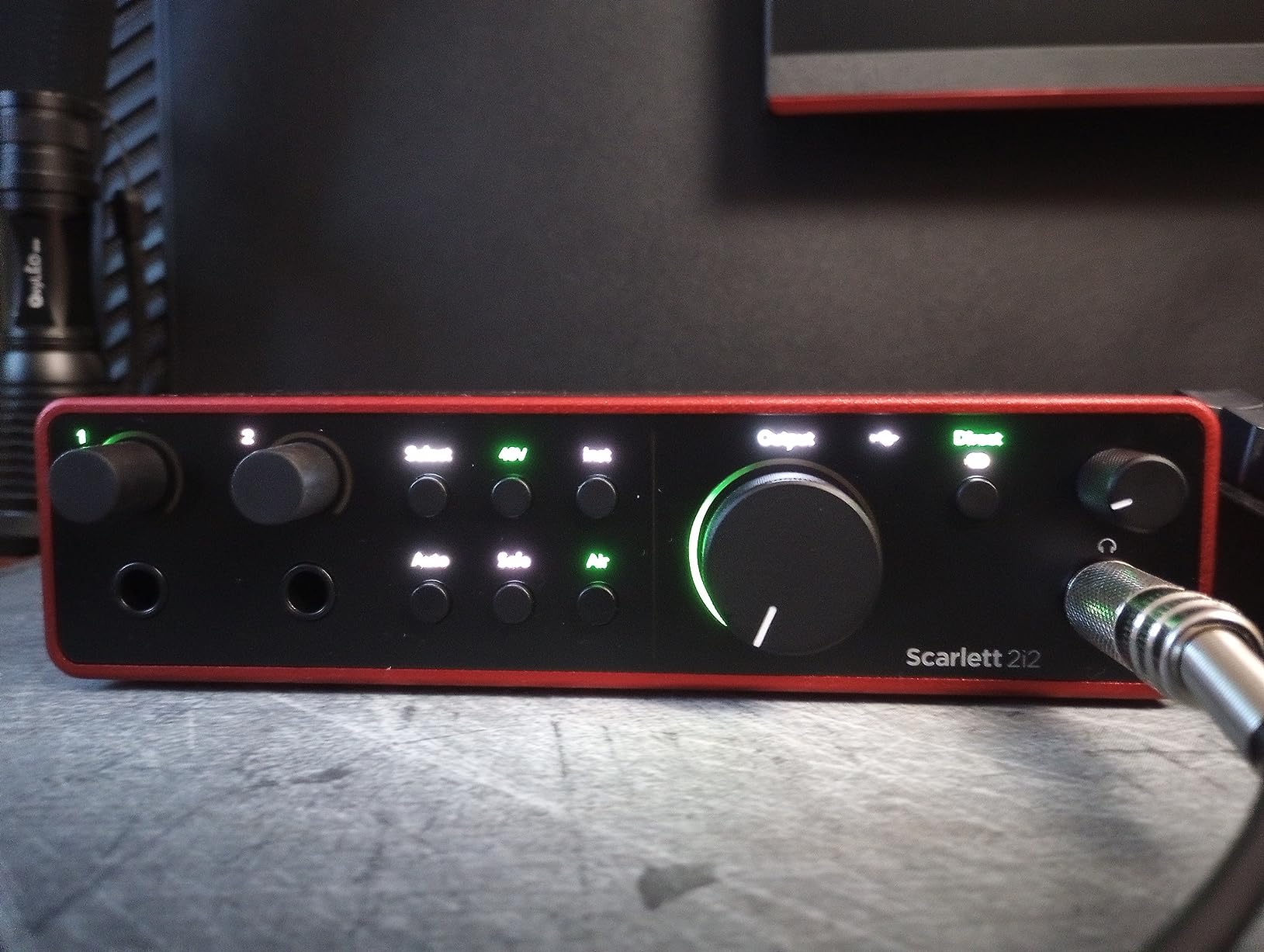Focusrite Scarlett 2i2 4th Gen USB Audio Interface for Recording, Songwriting, Streaming customer photo 1