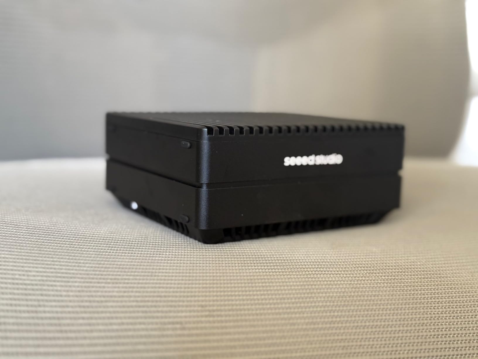 seeed studio NVIDIA Jetson Orin NX 16GB Edge AI Device - reComputer J4012 customer photo 2