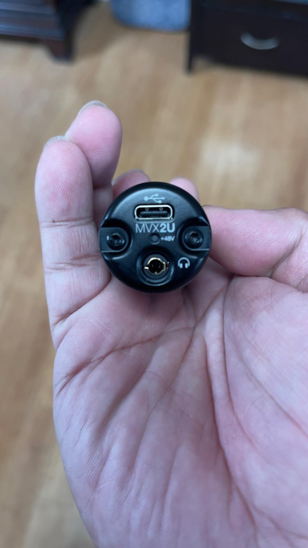 Shure MVX2U XLR-to-USB Digital Audio Interface with 60dB Gain and 48V Phantom Power customer photo 2