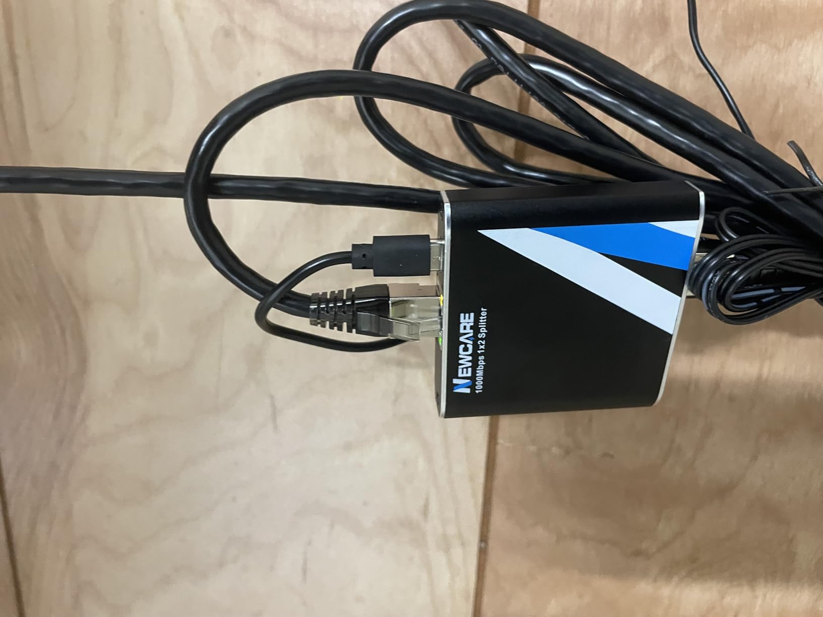 Cable Matters [Cat8 Certified] 2-Pack 40Gbps Shielded Cat 8 Ethernet Cable - 5ft, 2000Mhz Category 8 Ethernet Cord, Cat8 Cable for Gaming, Black customer photo 2