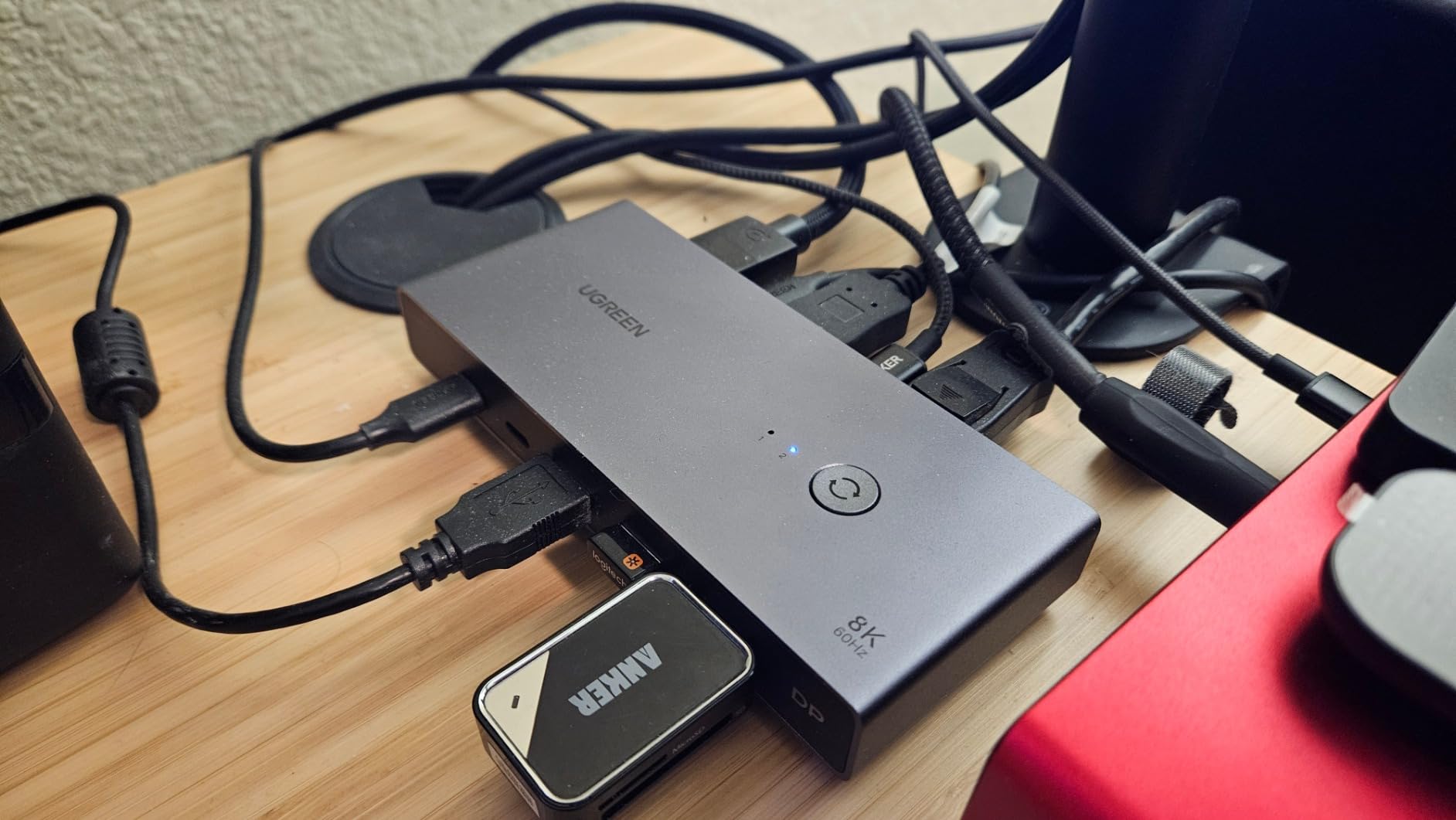 UGREEN 8K Displayport KVM Switch 2 in 1 Out DP1.4 with 4 USB 3.0 Ports(3 USB-A + 1 USB-C) Support 8K@60Hz 4K@240Hz Share 1 Monitor Keyboard Mouse U-Disk Printer, with 2 DP Cables, 2 USB A to C Cables customer photo 1