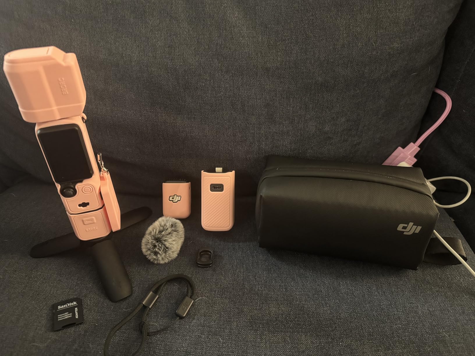 DJI Osmo Pocket 3 Creator Combo, 1'' CMOS, 4K Resolution/120fps Vlog Camera, 3-Axis Stabilization, Face/Object Tracking, Mic Included for Clear Sound, Digital Camera for YouTube customer photo 1