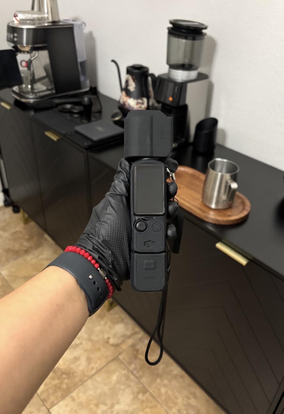 DJI Osmo Pocket 3, Vlogging Cameras with 1'' CMOS & 4K/120fps Vlog Camera, 3-Axis Stabilization, Fast Focusing, Face/Object Tracking, Digital Vlogging Camera for YouTube customer photo 2