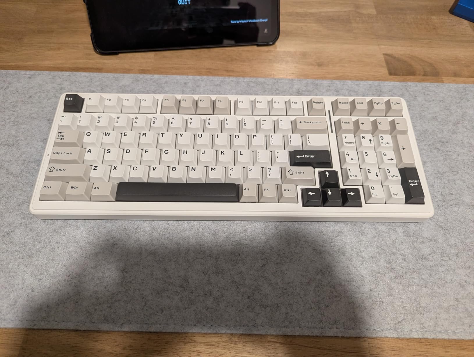 AULA F99 Wireless Mechanical Keyboard,Tri-Mode BT5.0/2.4GHz/USB-C Hot Swappable Custom Keyboard,Pre-lubed Linear Switches,RGB Backlit Computer Gaming Keyboards for PC/Tablet/PS/Xbox customer photo 2