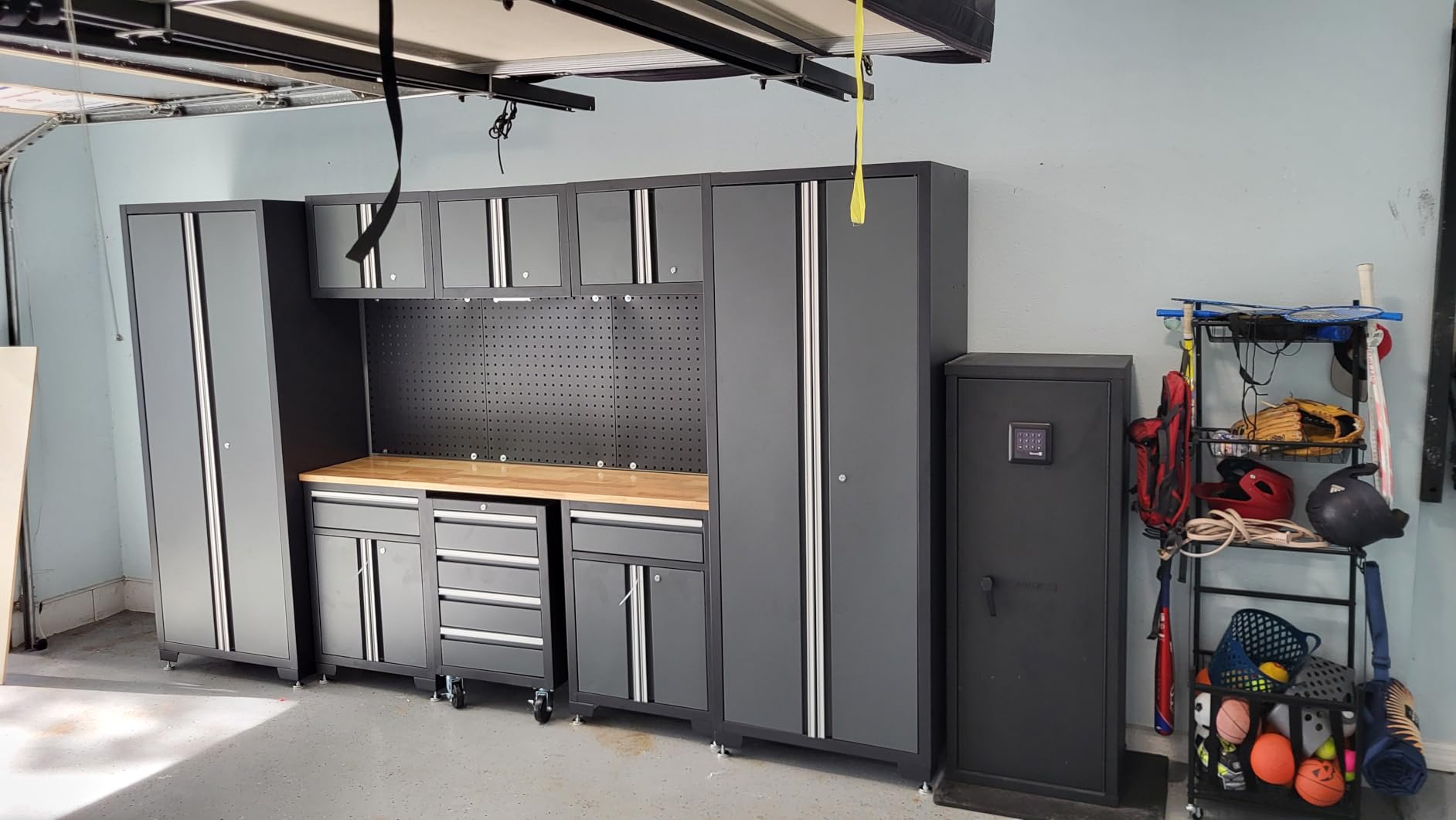 Garage Storage Cabinet System 9-Pcs Workshop Set Garage Cabinets and Storage System with Steel Cabinet Drawers, Rolling Chest, Workbench, Pegboard for Garage Tool Organization, Black and Grey customer photo 2