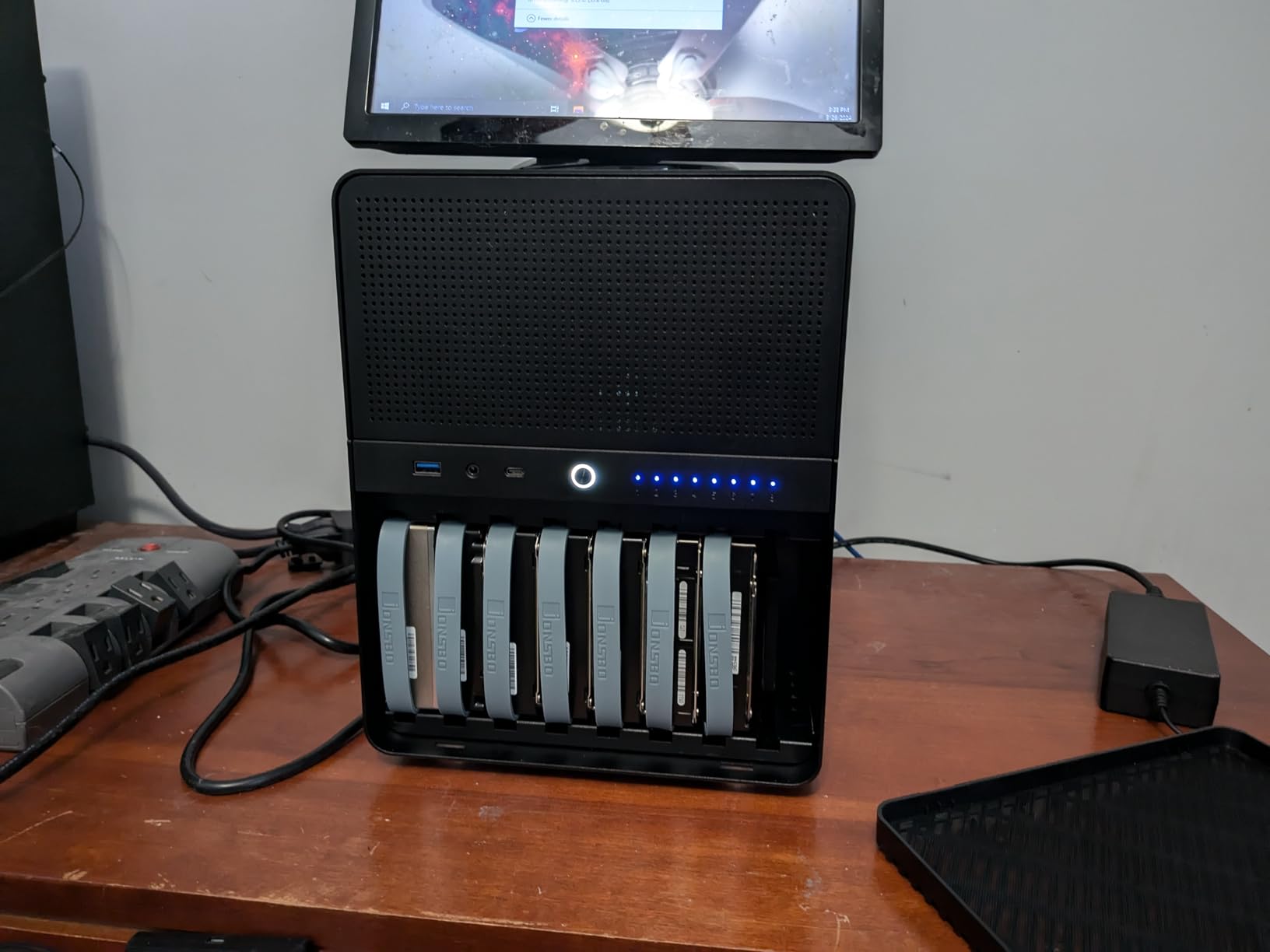 JONSBO N3 Mini-ITX NAS PC Chassis, ITX Computer Case, 8 HDD+1 SSD Disk Bays NAS Mini Aluminum with Steel Plate Case customer photo 1