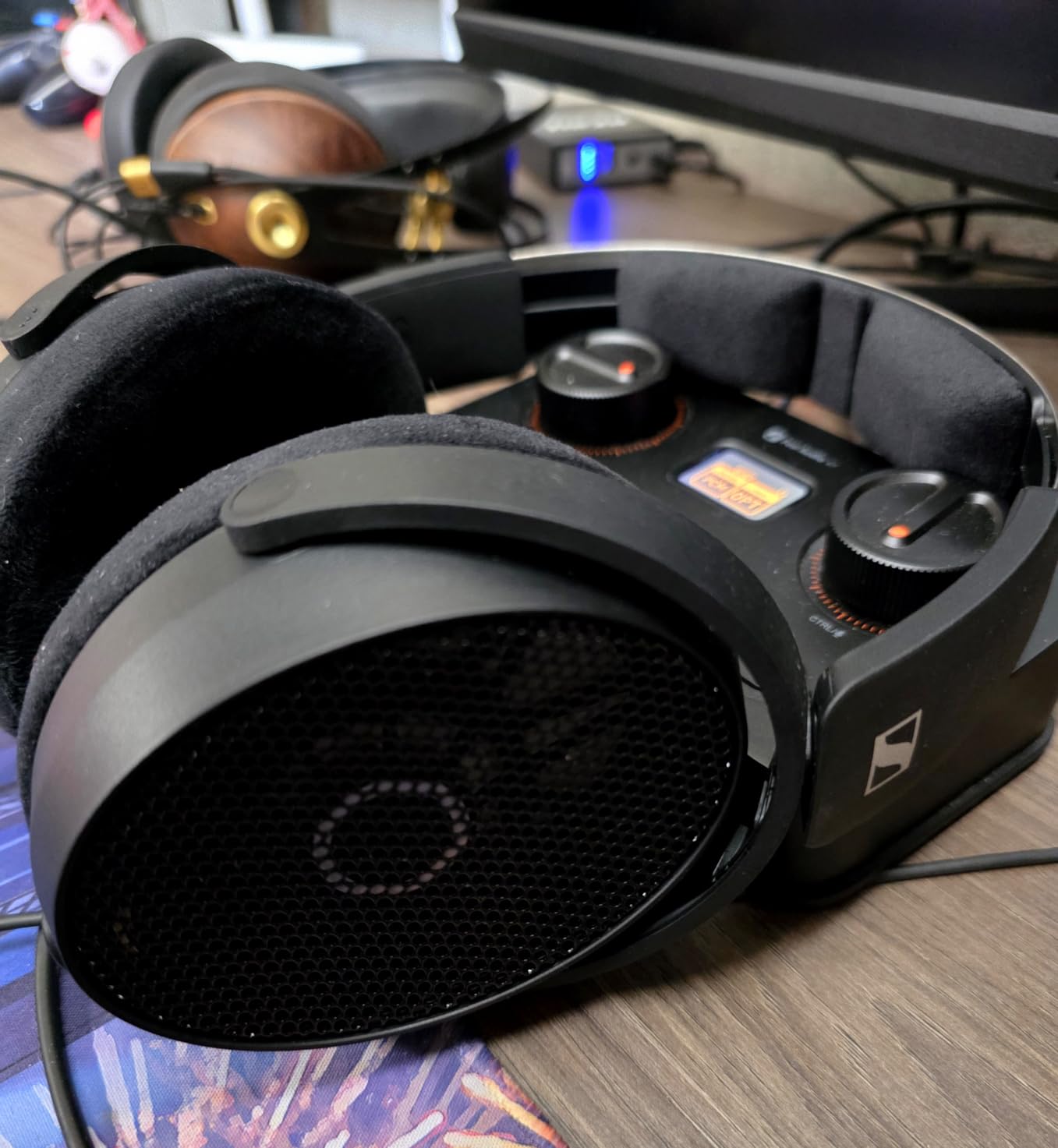 Sennheiser HD 490 PRO Open-Back Professional Studio Headphone customer photo 2