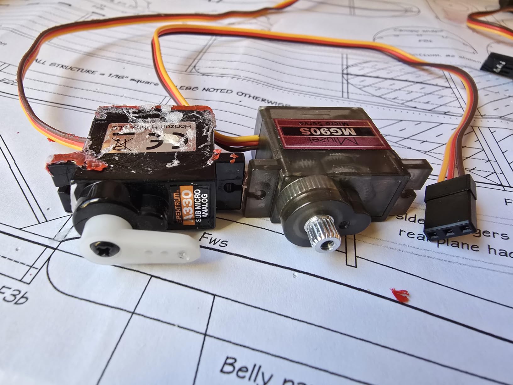 Miuzei MG90S 9G Micro Servo Motor Metal Geared Motor Kit for RC Car Robot Helicopter, Mini Servos for Arduino Project (4) customer photo 1