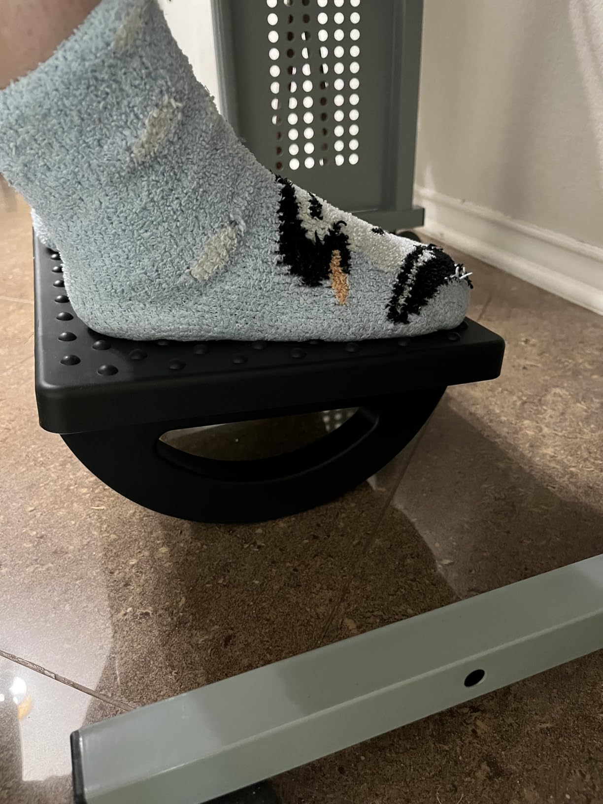 CasaZenith Foot Rest for Under Desk at Work - Ergonomic Foot Stools for Under Office Desk - Rocking Footrest with Roller Massager - Leg Rest for Chair, Computer Gaming -13