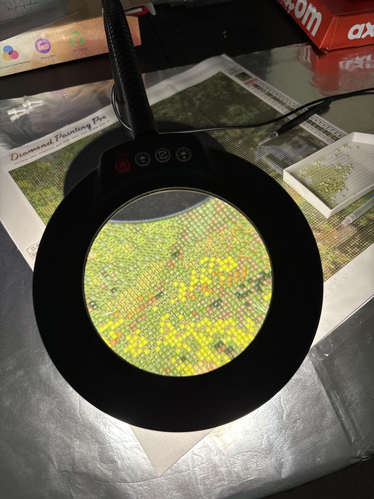10X Magnifying Glass with Light and Stand, 5 Color Modes Stepless Dimmable LED Lighted Desk Lamp, Hands Free Magnifier with Flexible Goose-Neck for Craft Hobby Painting Sewing Close Work customer photo 1