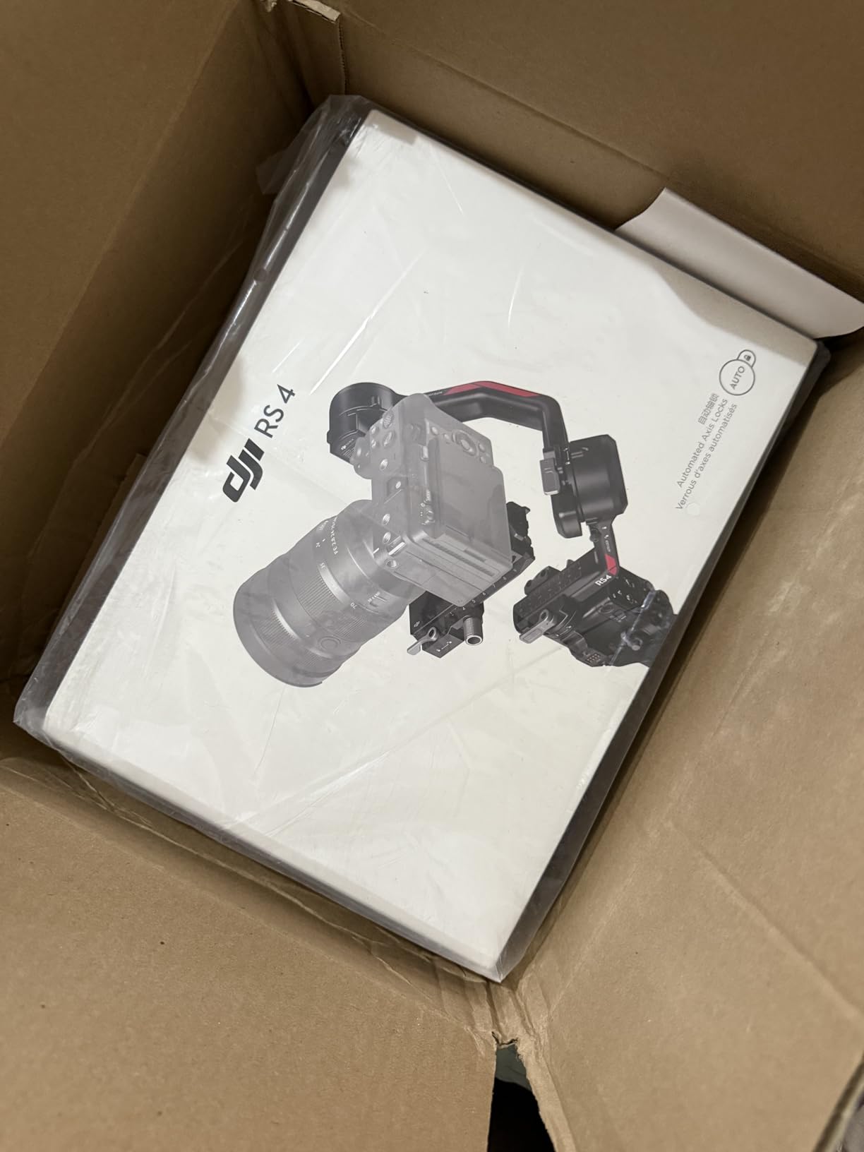 DJI RS 4, 3-Axis Gimbal Stabilizer for DSLR and Mirrorless Cameras Canon/Sony/Panasonic/Nikon/Fujifilm, 2nd-Gen Native Vertical Shooting, 2-Mode Switch Joystick customer photo 1