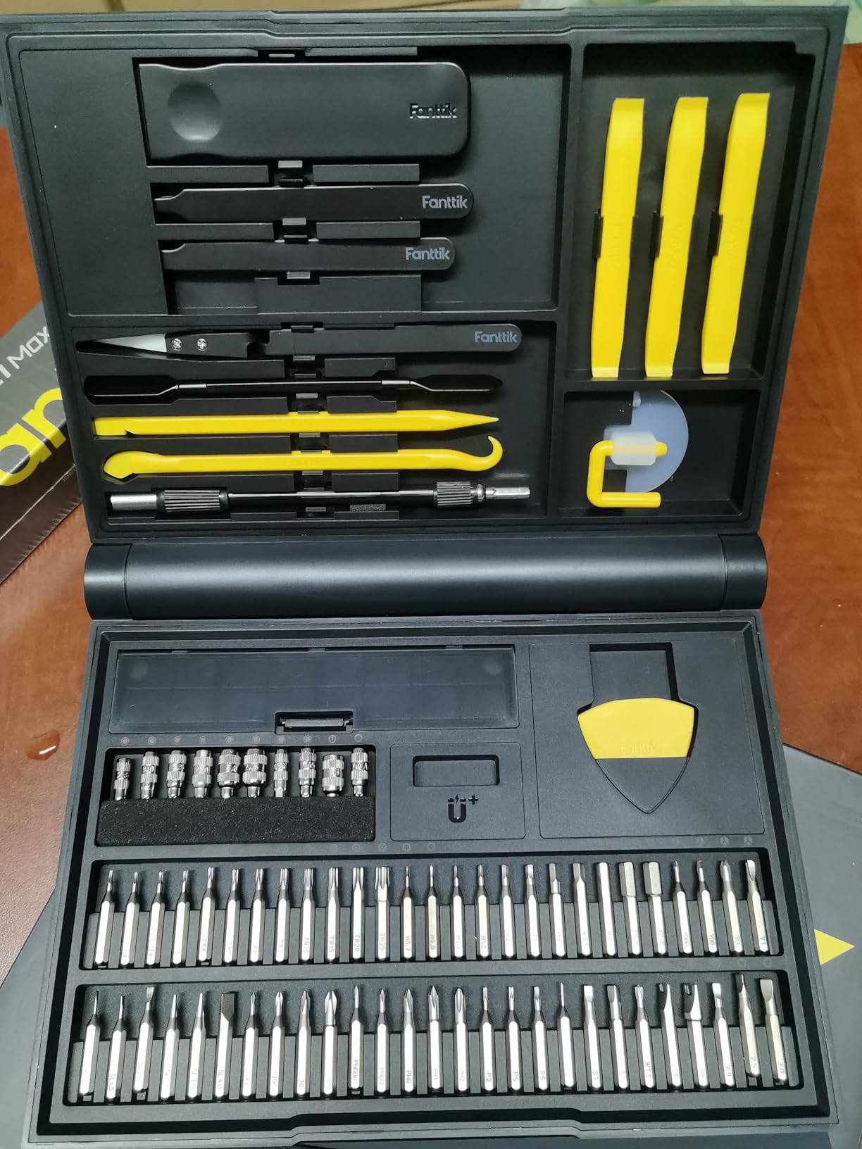 Fanttik Electric Screwdriver Kit, Precision Screwdriver Set, 64 Magnetic Bits, 12 Types Fix Tools, 0.05/0.2 N.m, Repair Tool for Phone Laptop Watch Electronics - E1 NEX Workstation customer photo 2