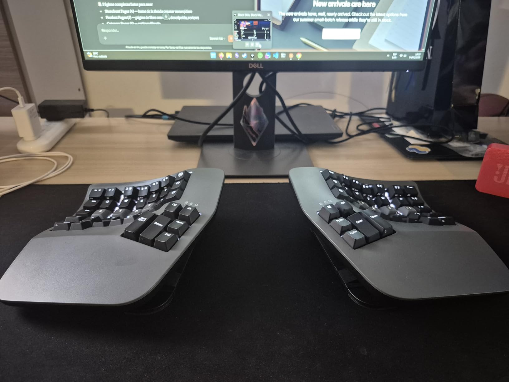 KINESIS Advantage360 Professional Split Ergonomic Keyboard - Bluetooth | Quiet Mechanical Switches | Fully Programmable Open Source | Contoured Shape customer photo 1
