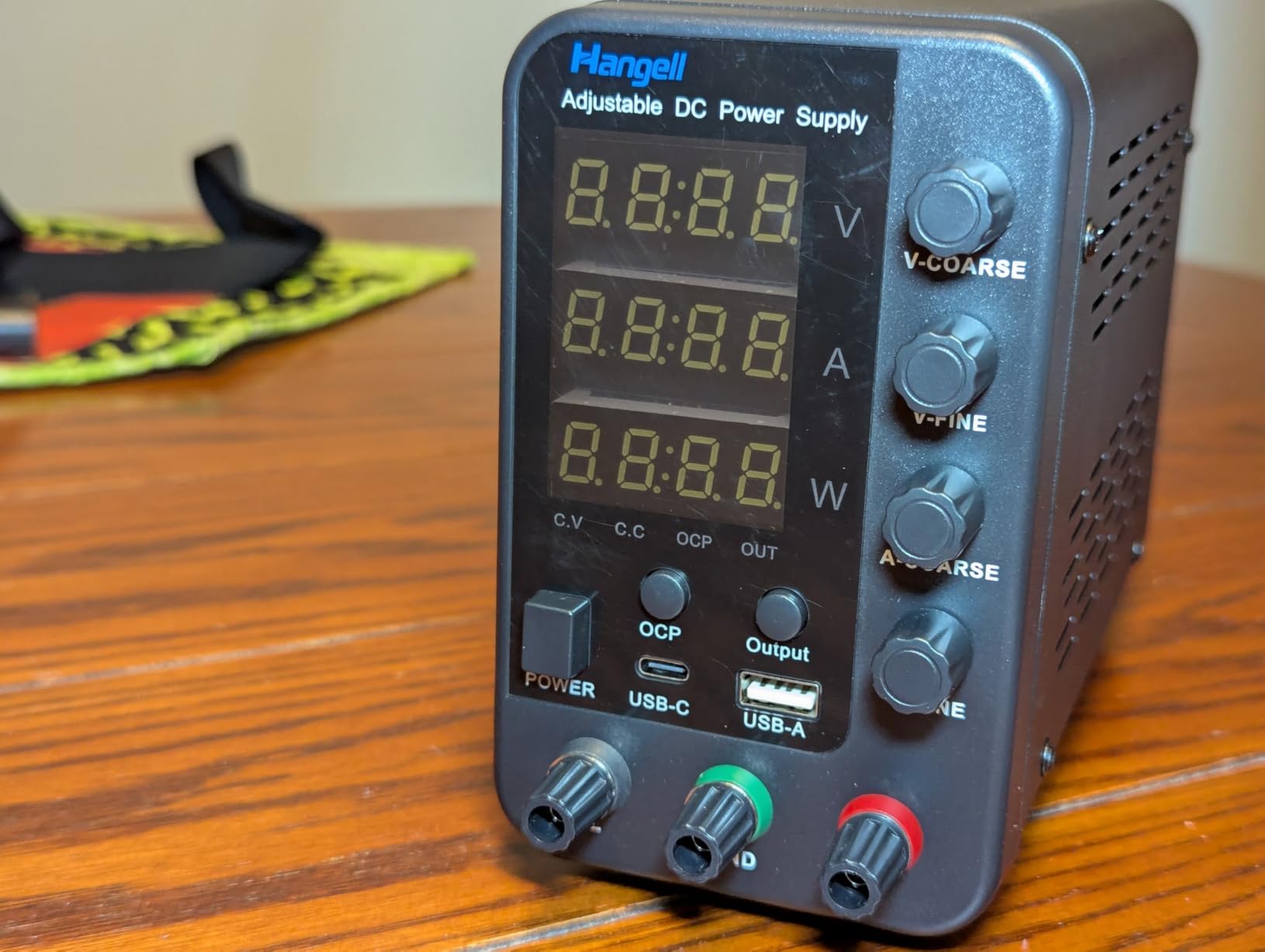 DC Power Supply Variable, 30V 10A Bench Power Supply with Encoder Coarse & Fine Adjustments Knob, Adjustable Switching Regulated lab Power Supplies with 18W USB & Type-C Quick-Charge customer photo 2