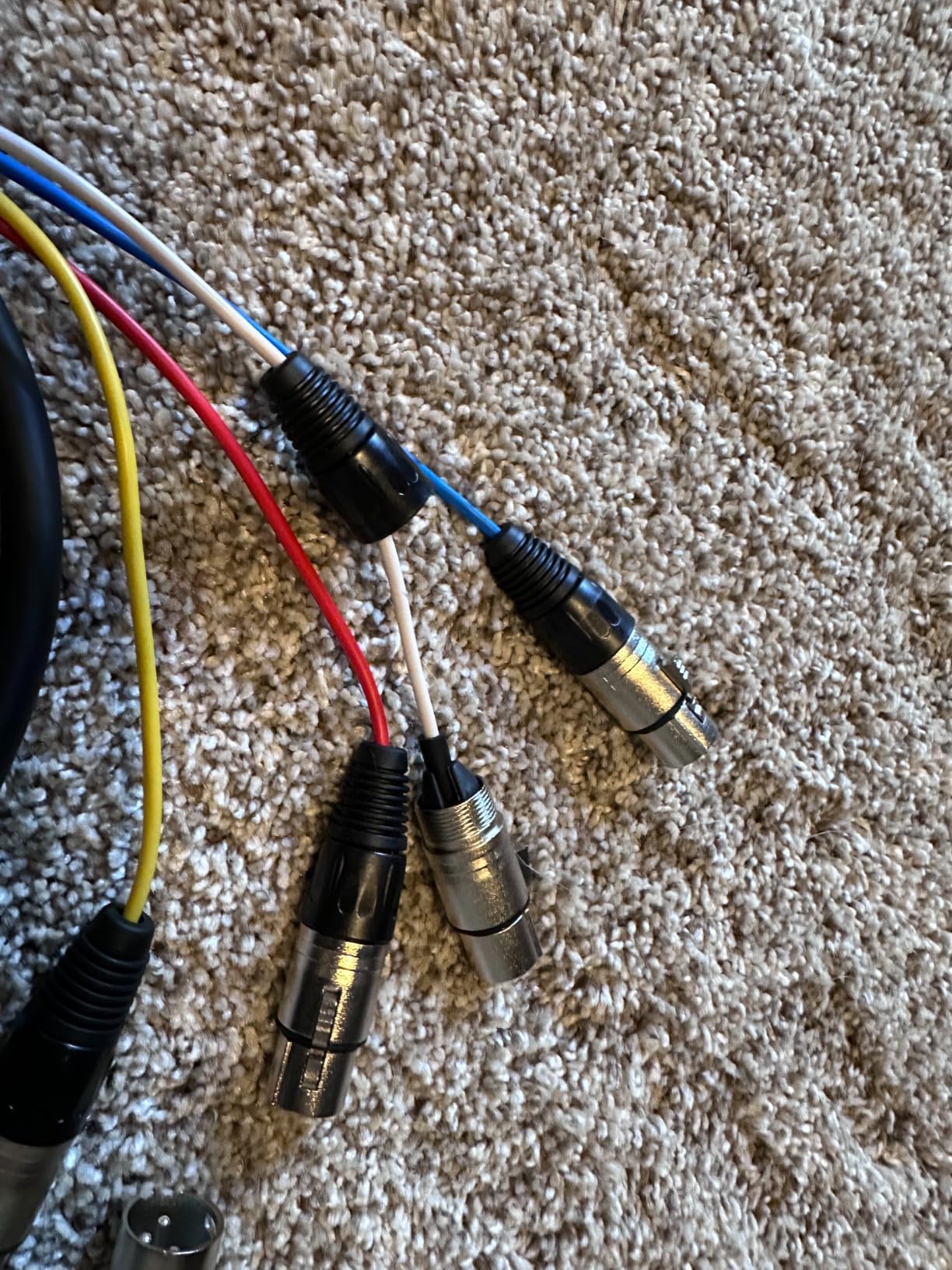 Cable Matters 4-Channel XLR Male to Female Snake Cable/Short XLR Snake Cable - 3ft, Professional Audio Connectivity with Shielding and Color-Coded Channels customer photo 1