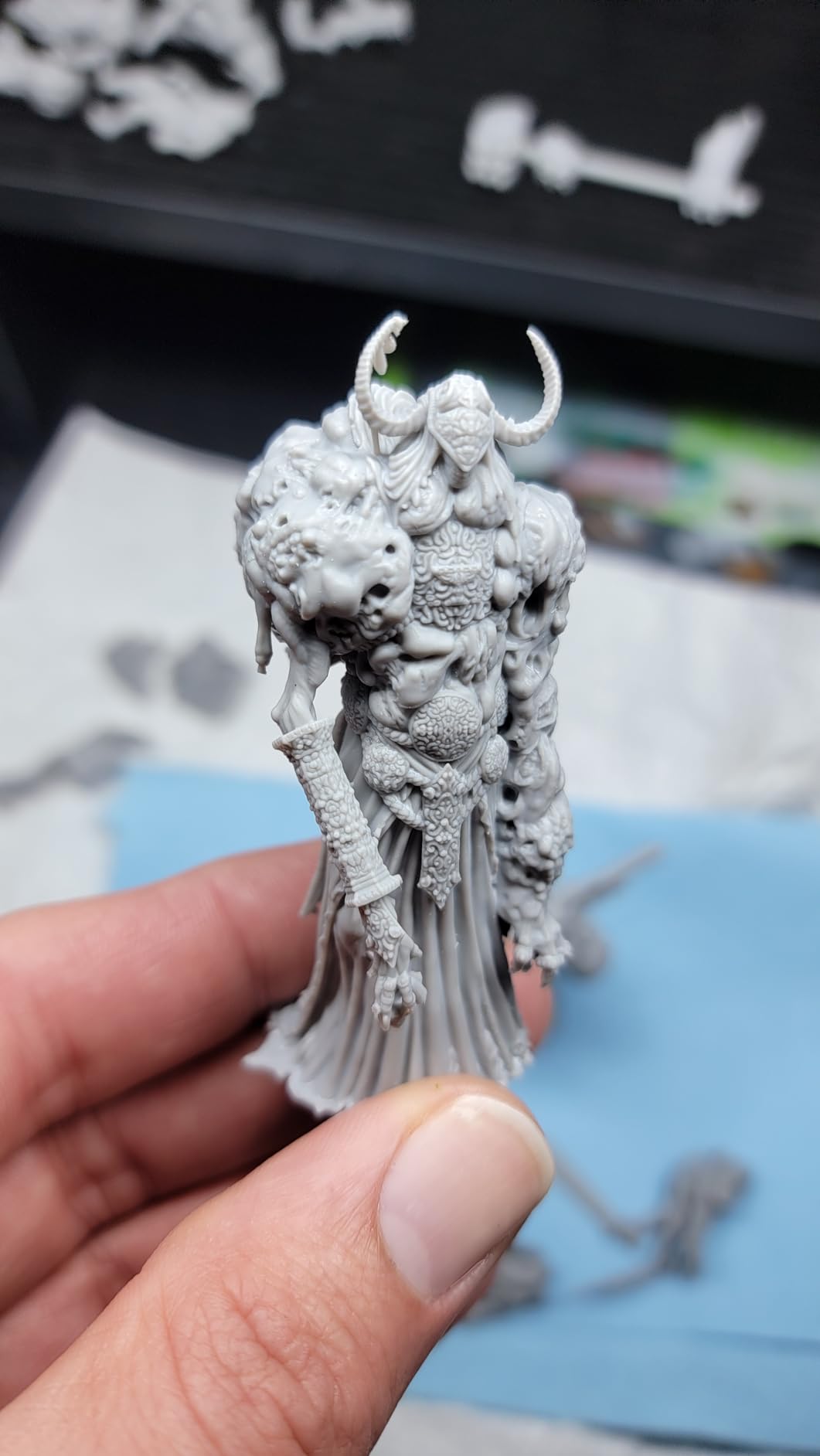 Saturn 4 Ultra 12K Resin 3D Printer, with Smart Automatic Leveling, 10-Inch 12K Monochrome LCD, 150mm/h Faster Printing Speed,8.62 × 4.84 × 8.66 Inch Printing Size customer photo 1