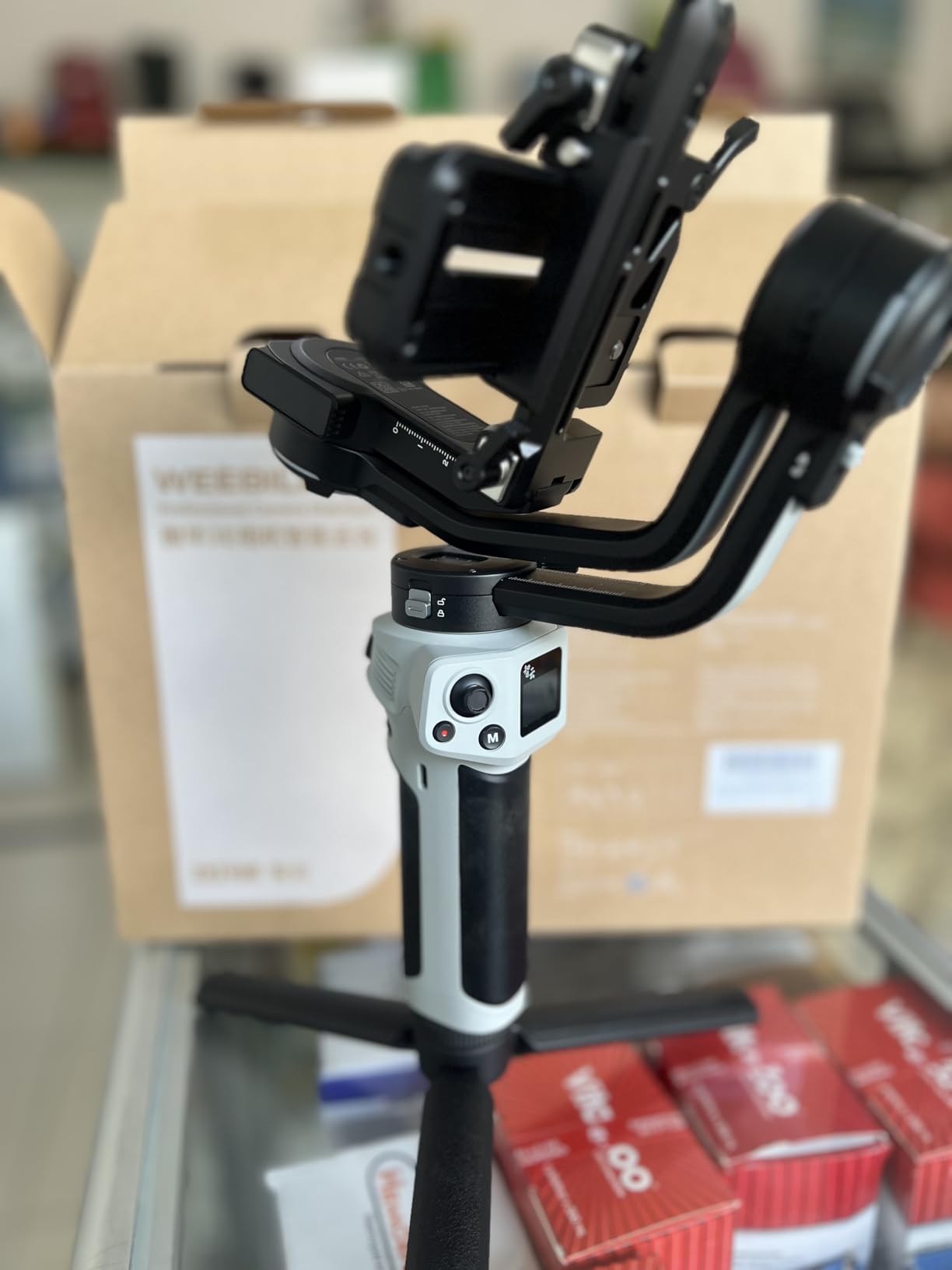 ZHIYUN CINEPEER Weebill 3E, 3-Axis Lightweight Gimbal Stabilizer for DSLR & Mirrorless Camera Canon/Sony/Panasonic/Nikon, 3KG Payload, Native Vertical Shooting, Bluetooth Shutter Control customer photo 2