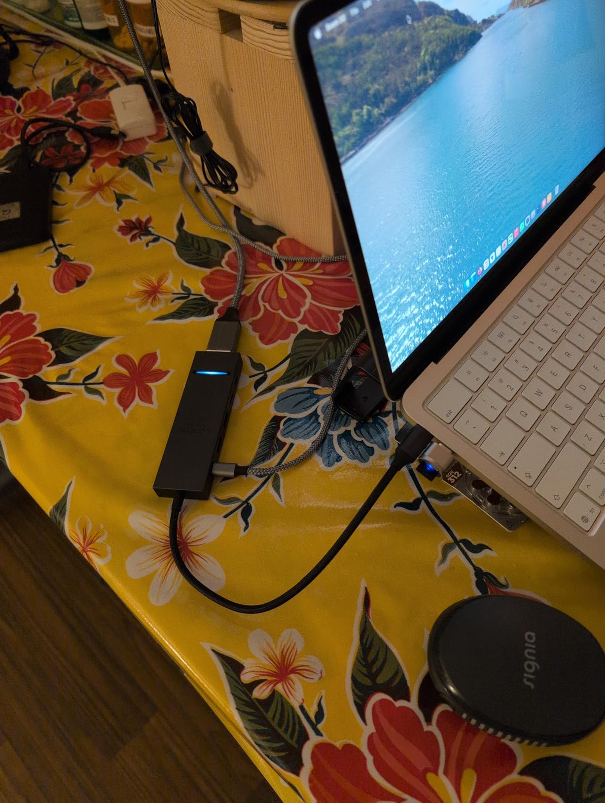 UGREEN Revodok Pro USB-C Hub 6 in 1 10Gbps 4K 60Hz HDMI, 100W Power Delivery for MacBook Pro/Air, iPad Pro, Thinkpad Rog Ally and More. customer photo 1