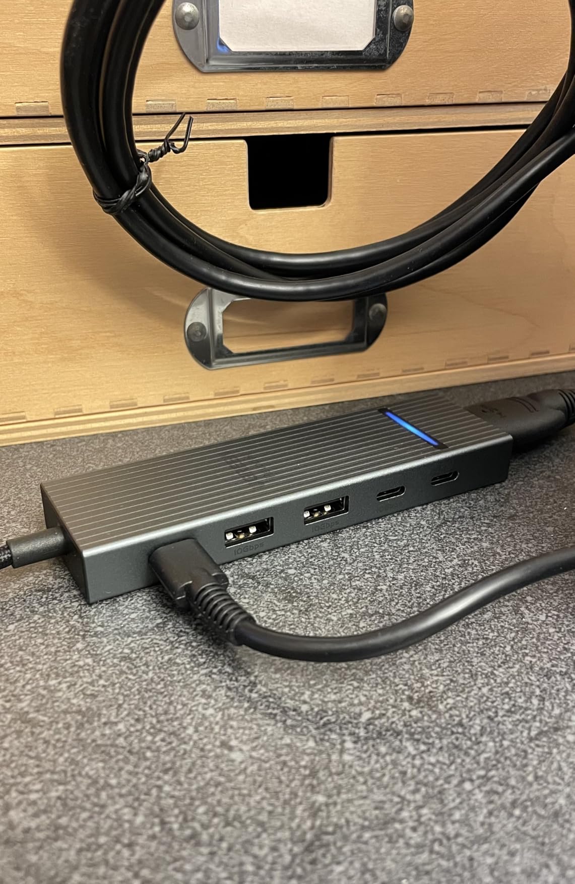 UGREEN Revodok Pro USB-C Hub 6 in 1 10Gbps 4K 60Hz HDMI, 100W Power Delivery for MacBook Pro/Air, iPad Pro, Thinkpad Rog Ally and More. customer photo 2