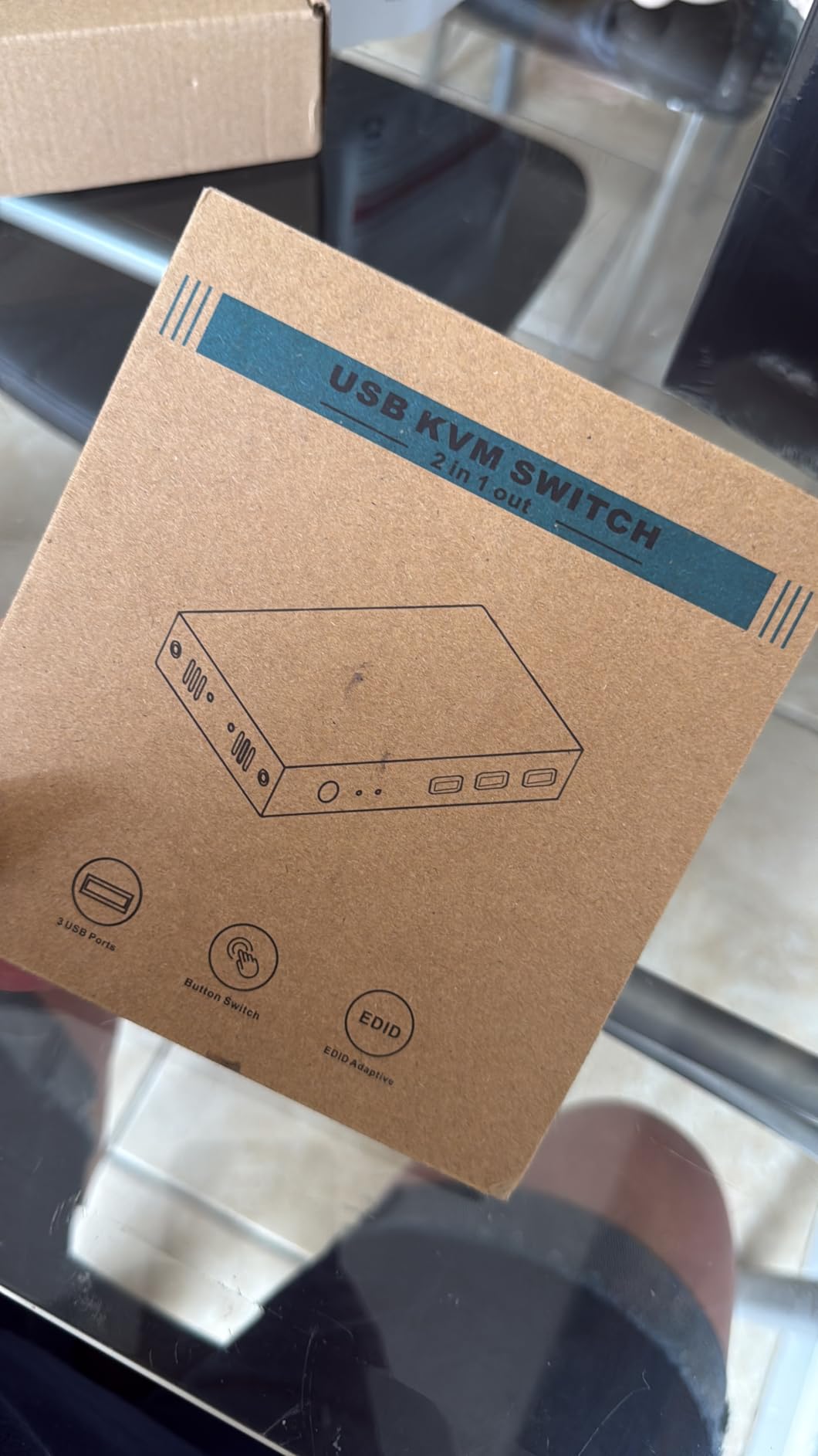 Hearvo USB 3.0 HDMI KVM Switch 1 Monitors 2 Computers, 4K@60Hz KVM Switches for 2 Computers Sharing Monitor Keyboard Mouse Hard Drives Printer, with EDID Adaptive, 2USB Cable and Controller -S7232H customer photo 1