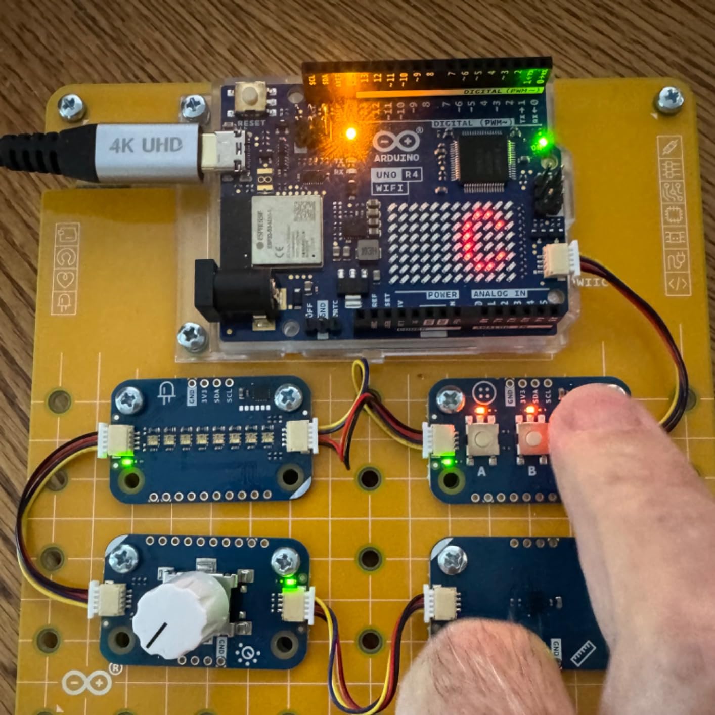 Official Plug and Make Kit [AKX00069] - Ultimate Starter Kit for Beginners | Build Connected Projects Easily | Fun & Educational Technology Package for Learning Electronics & Coding customer photo 1