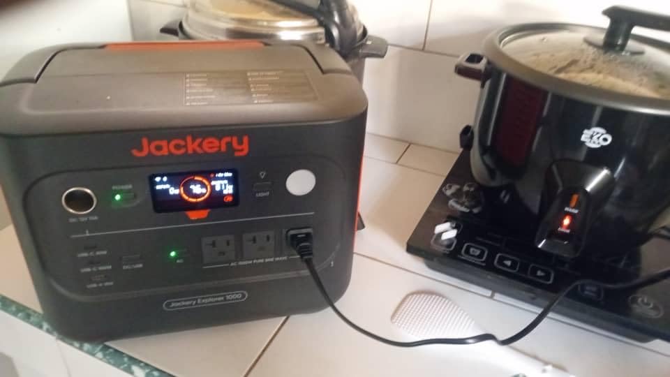 Jackery Explorer 1000 v2 Portable Power Station,1070Wh LiFePO4 Battery,1500W AC/100W USB-C Output, 1 Hr Fast Charge, Solar Generator for Camping,Emergency, RV, Off-Grid Living customer photo 1