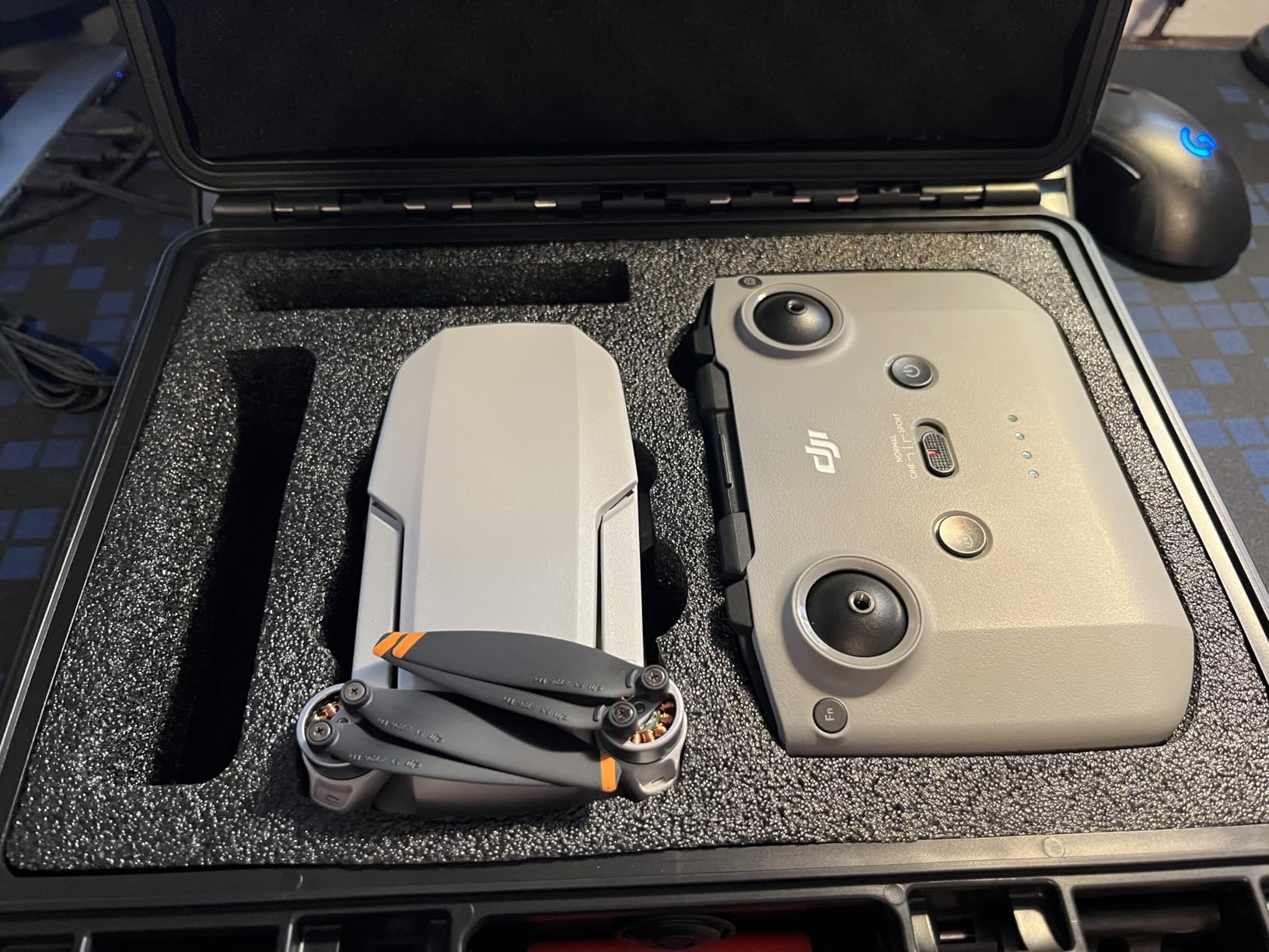 Drone Case for DJI Mini 4K: Waterproof Hard Travel Cases with Custom Foam for DJI Mini 2 /2 SE Fly Combo, Large Carrying Box for Drone, Batteries, Charger, Cable, Propeller & Accessories (Case Only) customer photo 1
