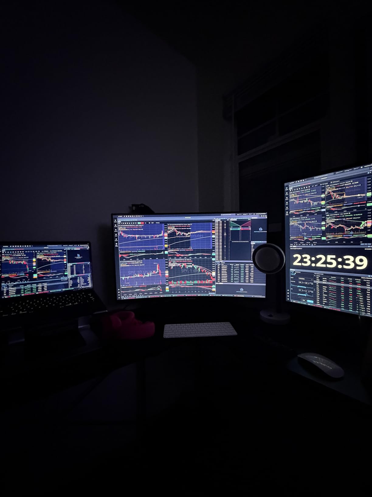 SANSUI Curved Monitor 24 inch 100Hz USB Type-C Computer Monitor with Built-in Speakers- MPRT 1ms, Adaptive Sync, HDR, 1500R, VESA 75x75mm Compatible, for Home and Office(ES-24C1) customer photo 2