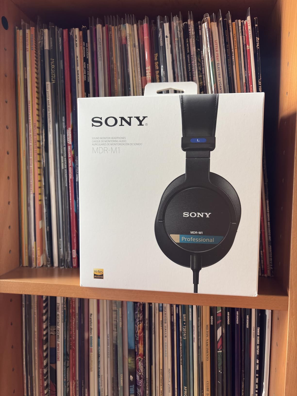 Sony MDR-M1 Professional Reference Closed Monitor Headphones customer photo 1