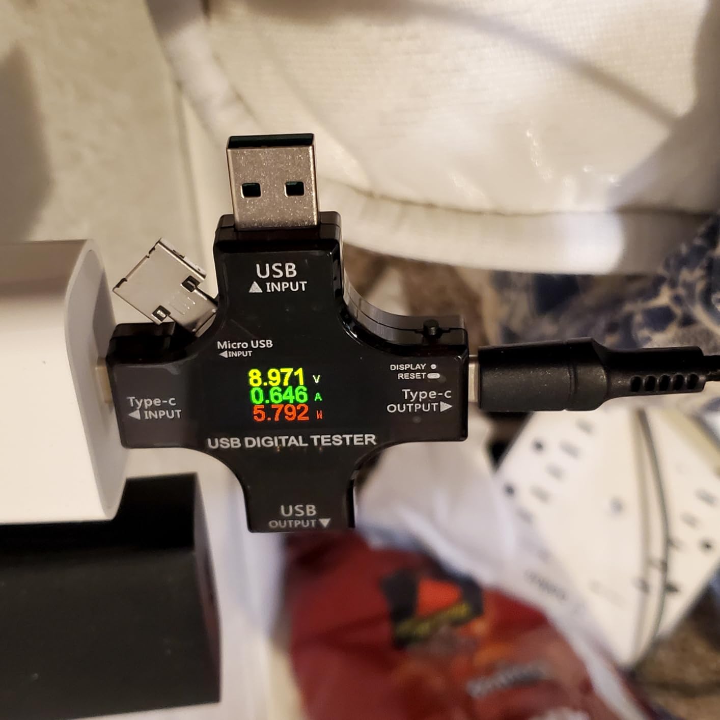 USB C Tester Power Meter 2 in 1, YEREADW Digital Multimeter 3.6-32V 0-8.0A Voltage and Current Tester Meter, Type C Voltmeter Battery Capacity Volt Ammeter Power Bank Fast Charger Detector customer photo 1