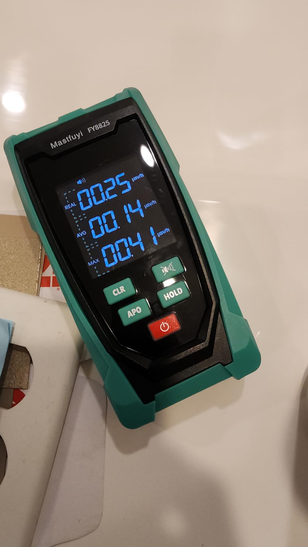 Geiger Counter Nuclear Radiation Detector,Nuclear Radiation Detector for Beta Gamma X-ray,Rechargeable Portable Handheld LCD Display Radiation Monitor,Radioactive Device for Home,Lab & Emergency Use customer photo 2