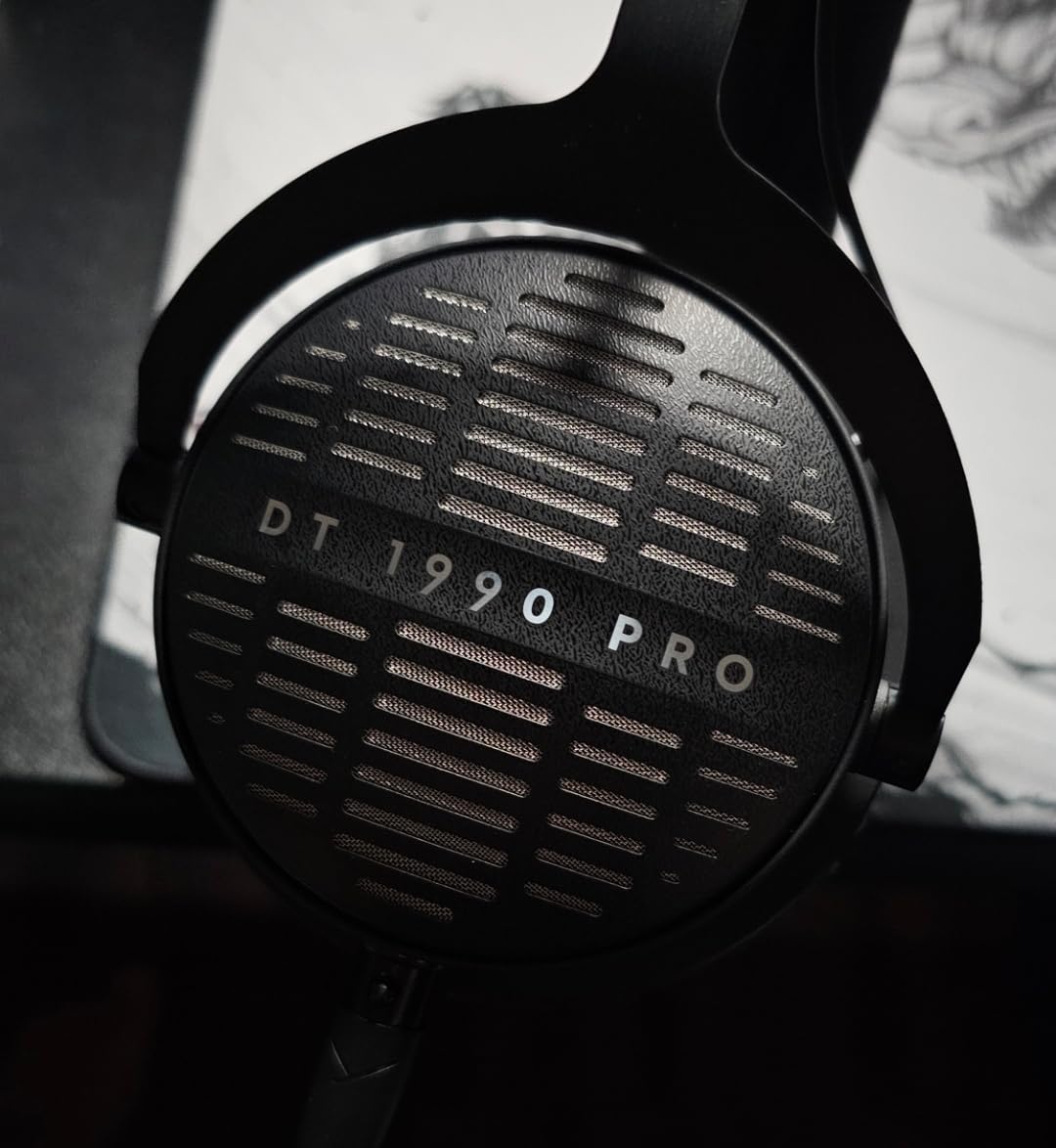 beyerdynamic DT 1990 PRO MKII Wired Over-Ear, 30 Ohm, Open Back, Professional Recording Studio Monitor Headphones for Mixing, Editing, Audiophile, DJ Stereo Headsets, Made in Germany, Black customer photo 2