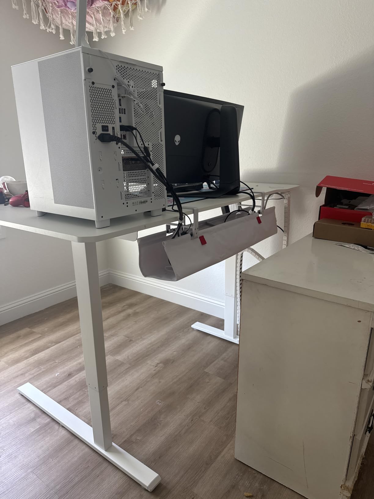 Univivi No Drill Under Desk Cable Management Tray, 36