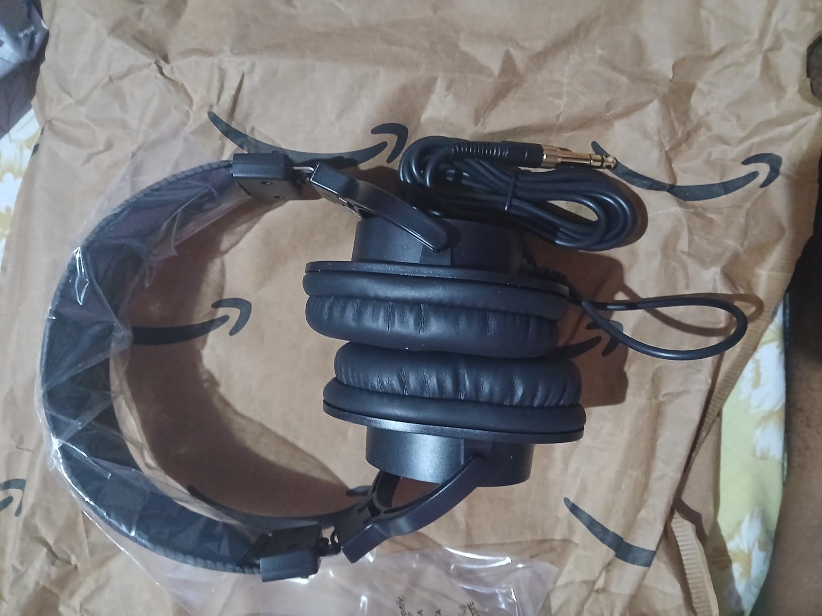 PreSonus HD5 Professional Monitoring Headphones -Wired, Closed-Back, Over-Ear Studio Recording Headphones for Professional Mixing and Monitoring customer photo 1
