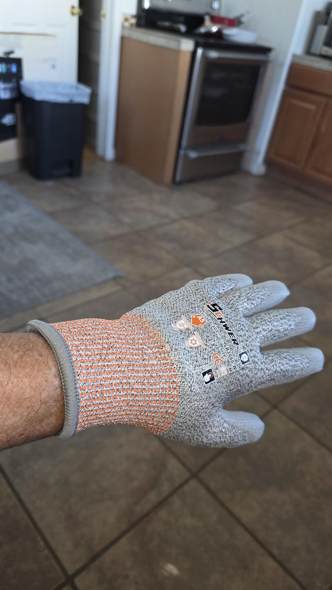Schwer 12 Pairs ANSI A5 Cut Resistant Work Gloves, Cut Proof Gloves with PU Coating, Used for Metal Fabrication, WoodWorking, Construction, Non Slip, Durable, M, CR3088 customer photo 1