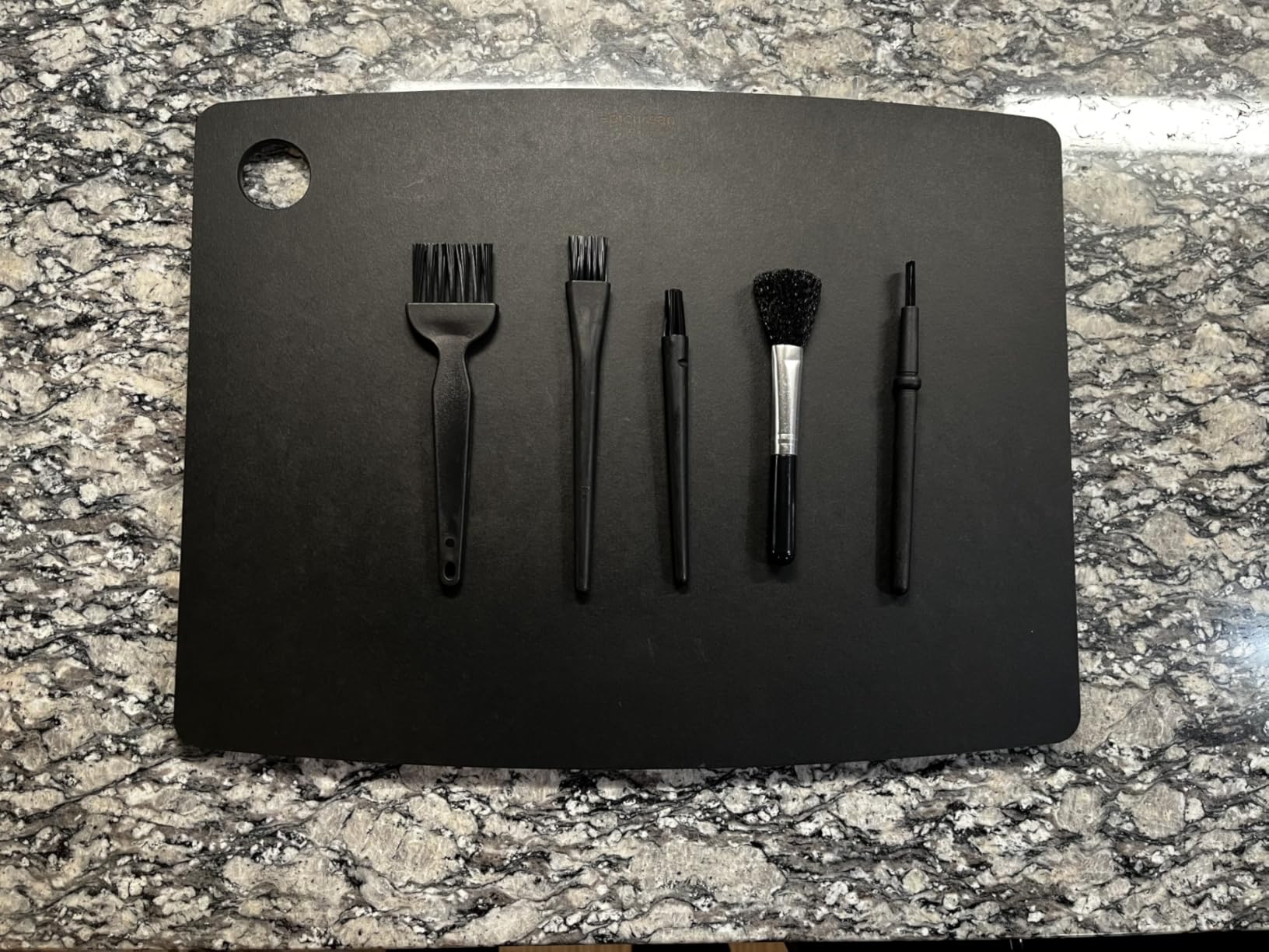 5 PCS Mini Keyboard Cleaning Brushes Kit, PP Handle Nylon Anti Static Electronic Dust Cleaning Brush for Computer Keyboard Motherboard Camera Small Space customer photo 2