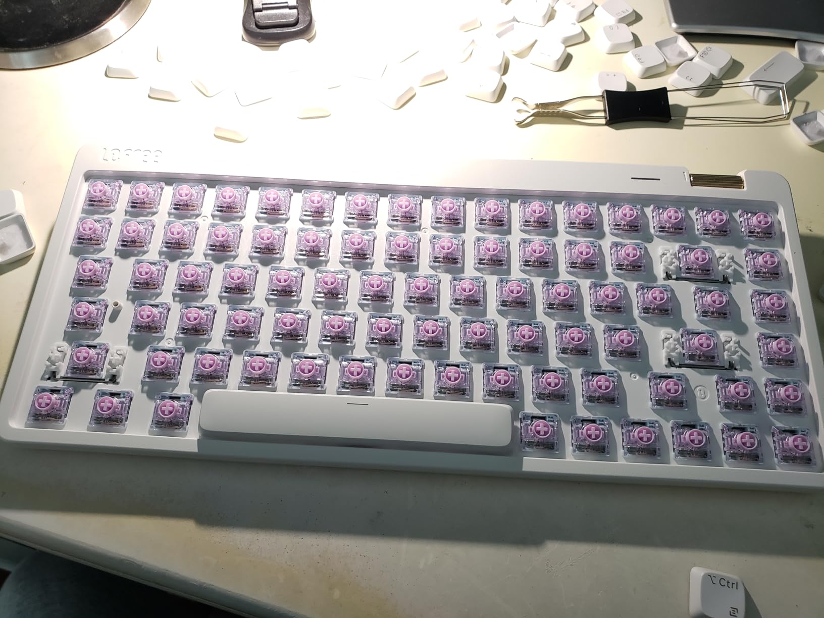 Flow Lite 84 Keys Low Profile Mechanical Keyboard, 75% Swappable Rechargeable Wireless Keyboard with 2.4G Receiver, Bluetooth and Wired Connection for Windows, Mac/Specter Linear Switches (Off-White) customer photo 2