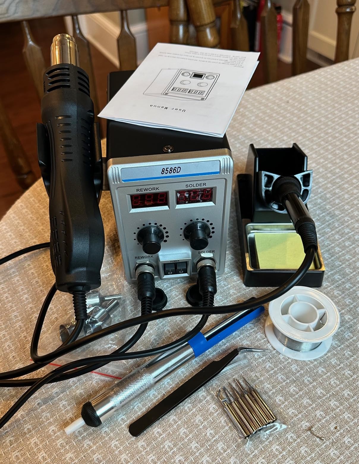 8586D 2 In 1 Soldering Station, SMD Hot Air Rework Station LED Dual Digital Display with Heat Gun and Solder Iron Kit, Electric Soldering Iron Station with Temperature Control, Auto Sleep Functions customer photo 2