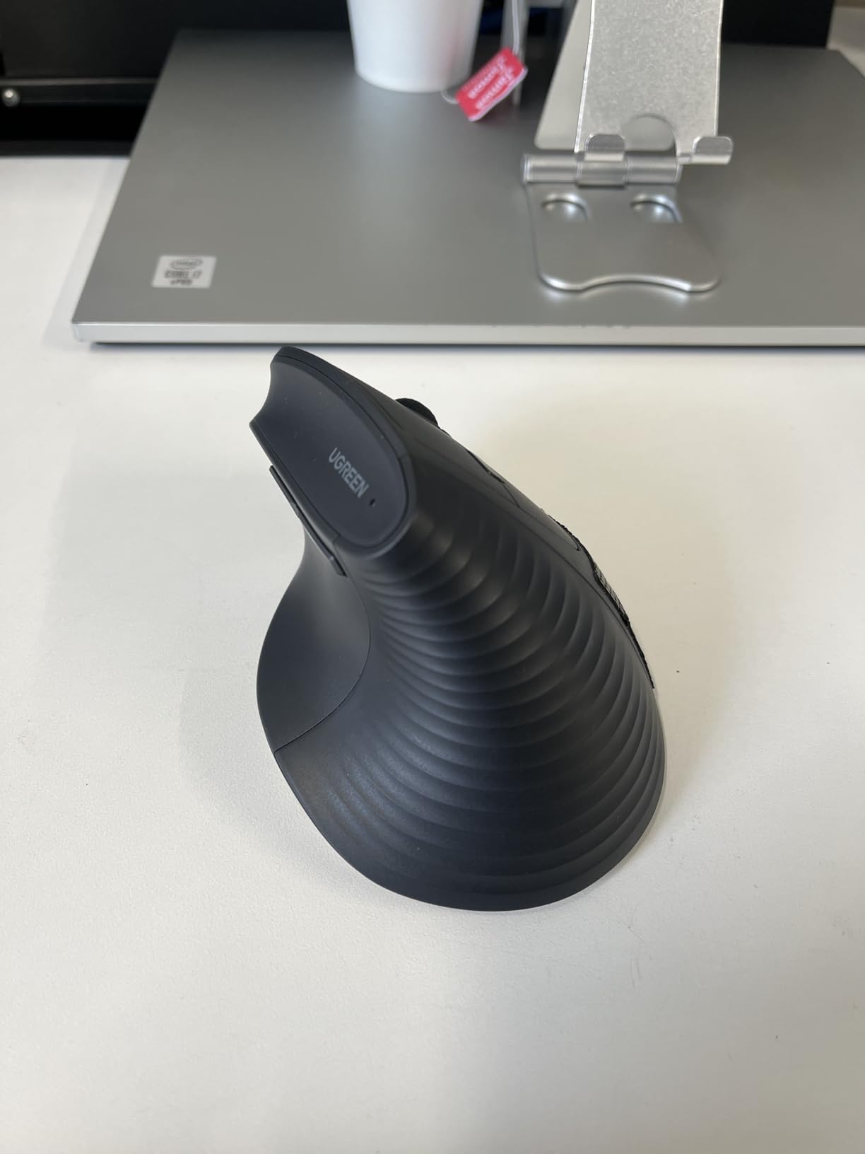 UGREEN Vertical Mouse, Wireless Bluetooth Ergonomic Mouse, Dual-Mode (BT 5.4 & USB 2.4G), Quiet Clicks, 4 Adjustable DPI (1000/1600/2000/4000), Compatible with Windows/Mac/Linux/Android/ChromeOS customer photo 1