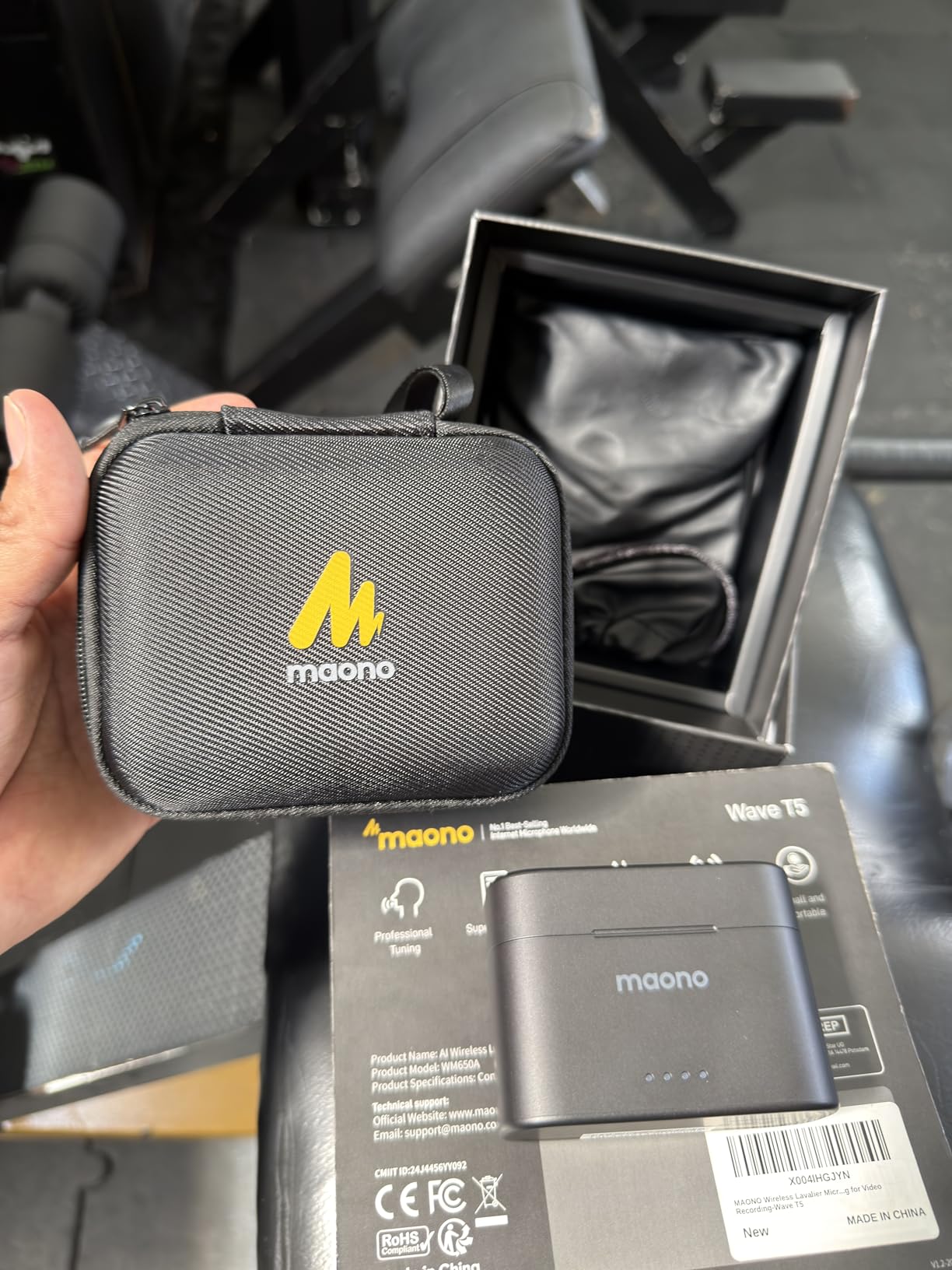 MAONO Wireless Lavalier Microphone for iPhone/Android/Camera/PC, Mini Lapel Mic with 48khz 24bit, 4 Modes Voice Filter, AI Noise Cancellation, 40H Battery, 1000ft Range, for Video Recording - Wave T5 customer photo 2