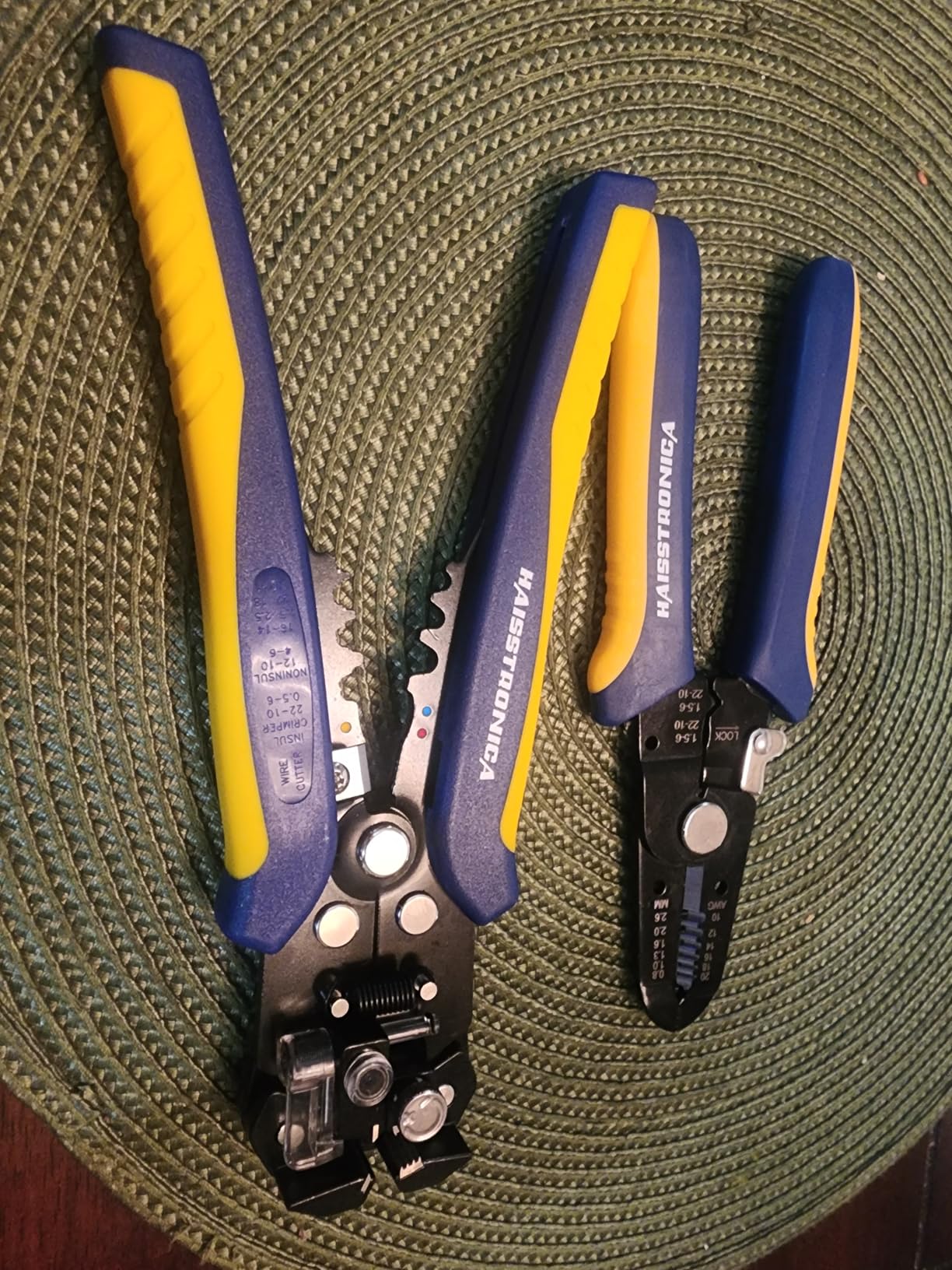 haisstronica Wire Stripper Tool Set, 10-24 AWG Self-Adjusting & Manual, Heavy Duty Electrical Wire Strippers for Electronics Repair customer photo 1