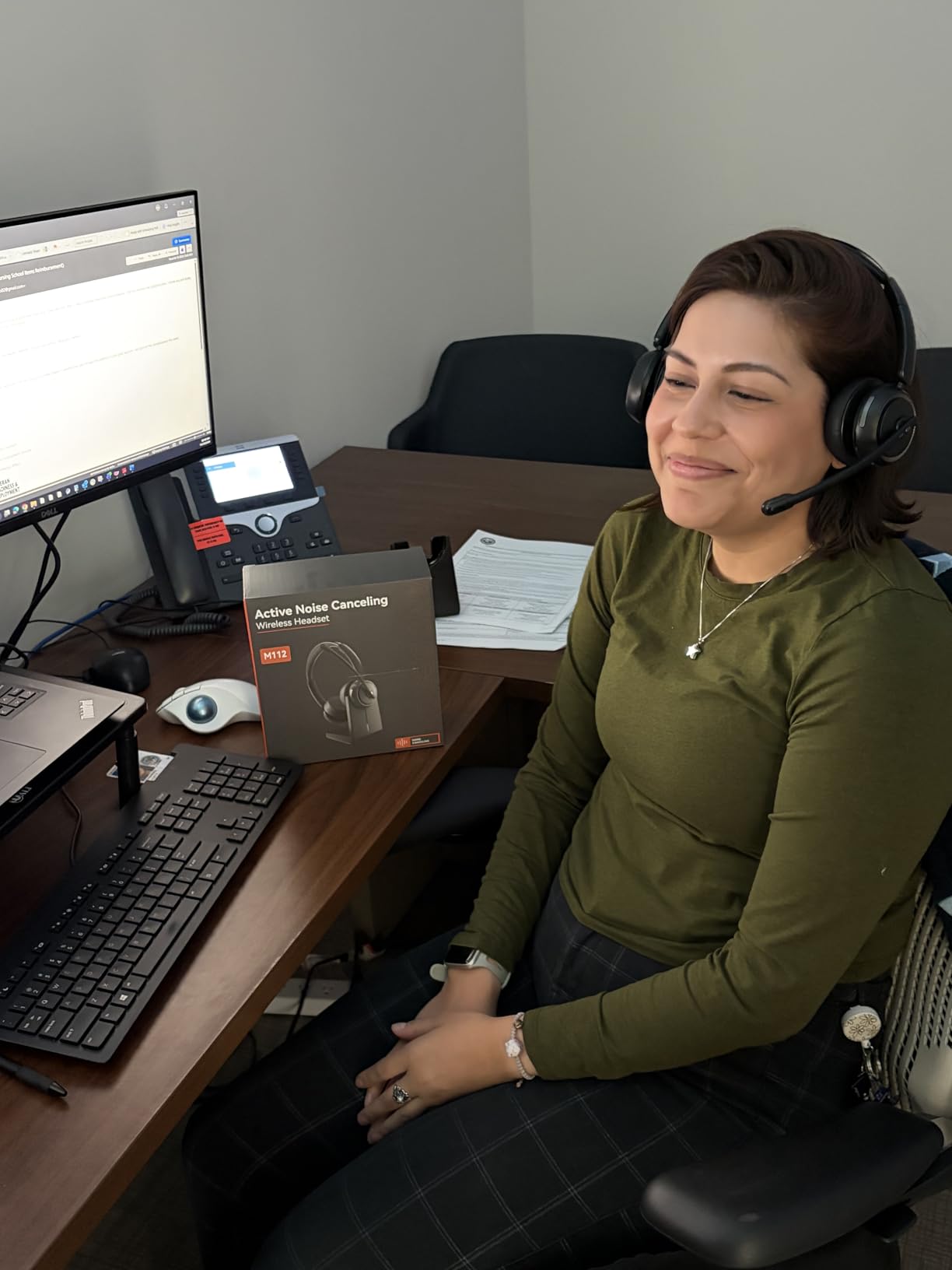 Upgrade ANC & ENC Wireless Headset with Mic for Work(Flip-to-Mute & Dongle) customer photo 1
