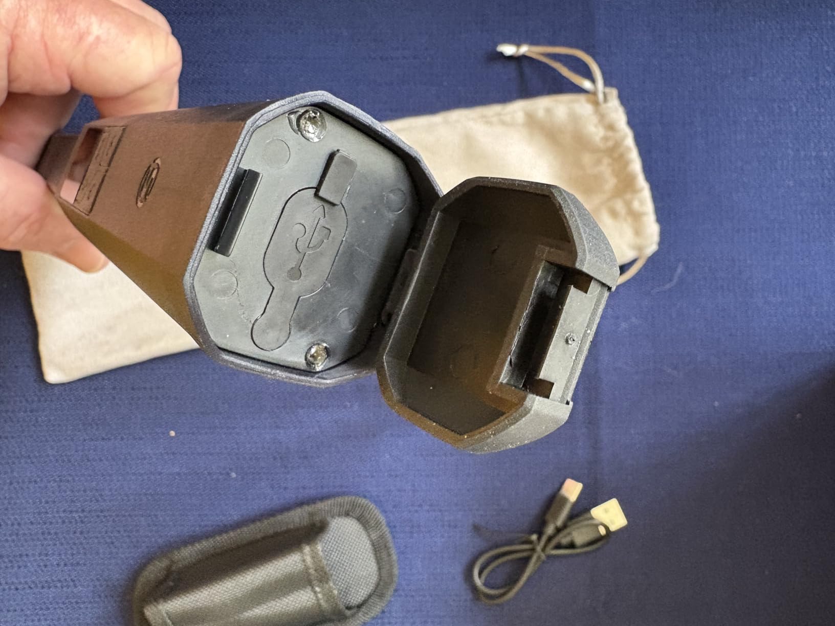 SUNPOW Metal Detector Pinpointer Rechargeable with LCD Screen - IP68 Waterproof customer photo 1