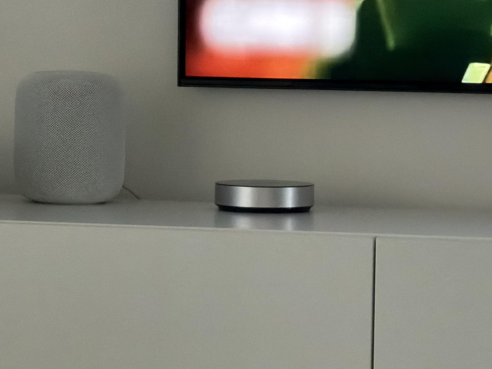 Homey Pro Mini | Smart Home Hub for Home Automation - Features Zigbee, Ethernet, Matter & Thread. Compatible with Apple Siri, Amazon Alexa & Google Home. customer photo 1